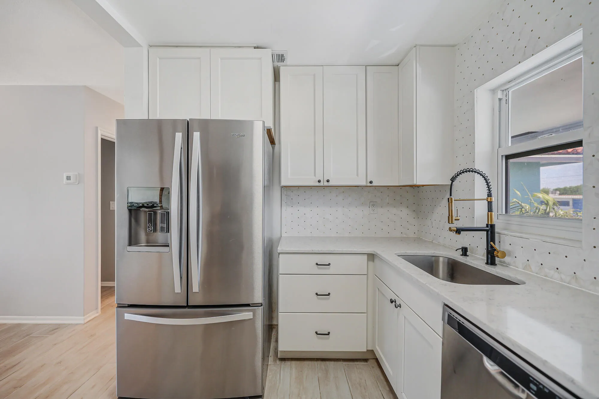 2829 NE 30th Street #302