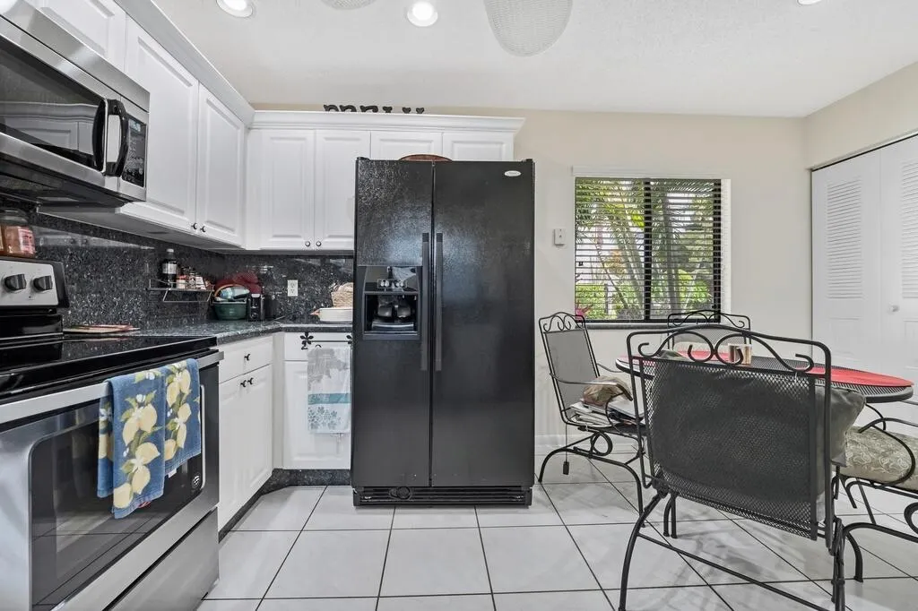 1260 NW 24th Avenue
