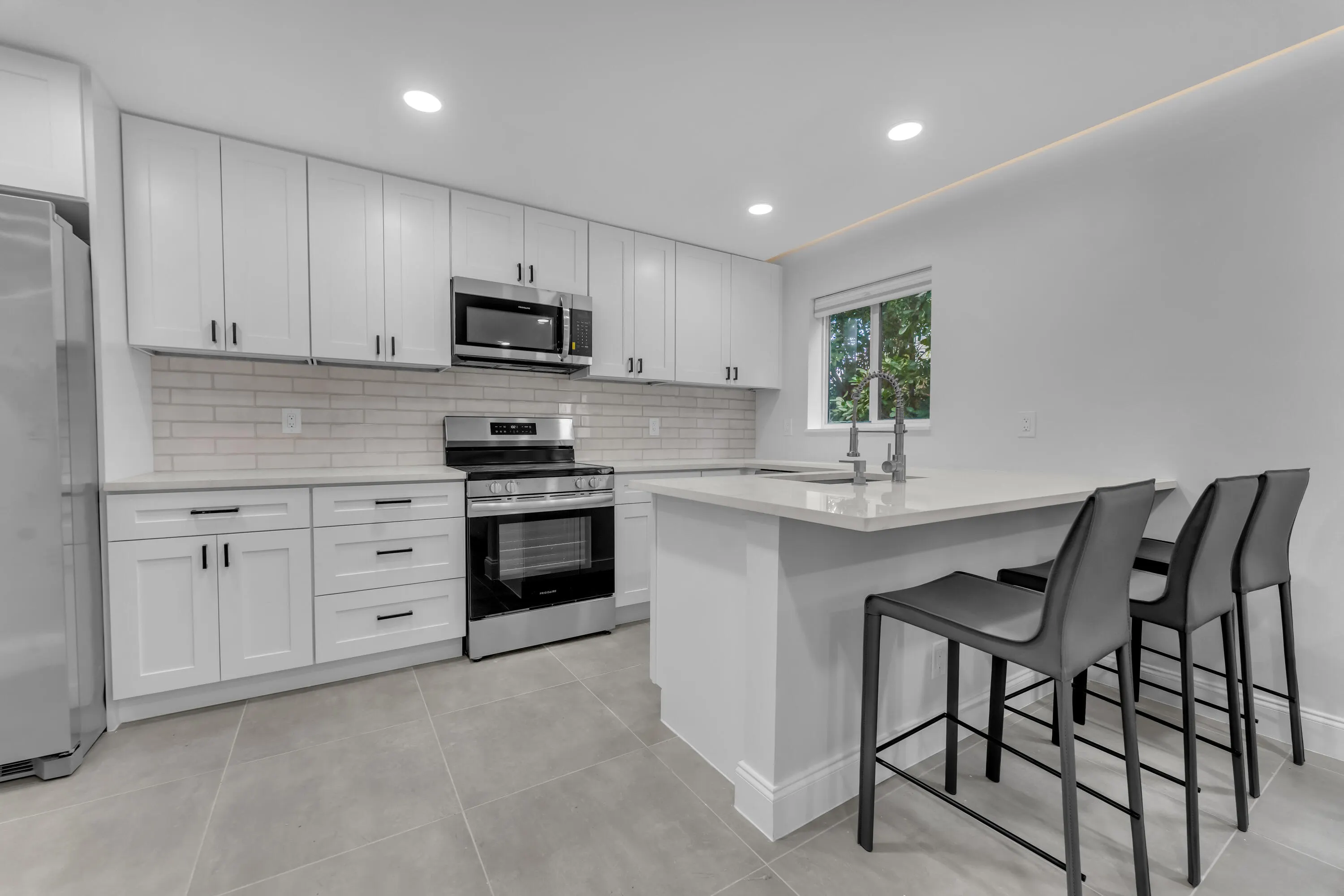 381 SE 15th Avenue #1