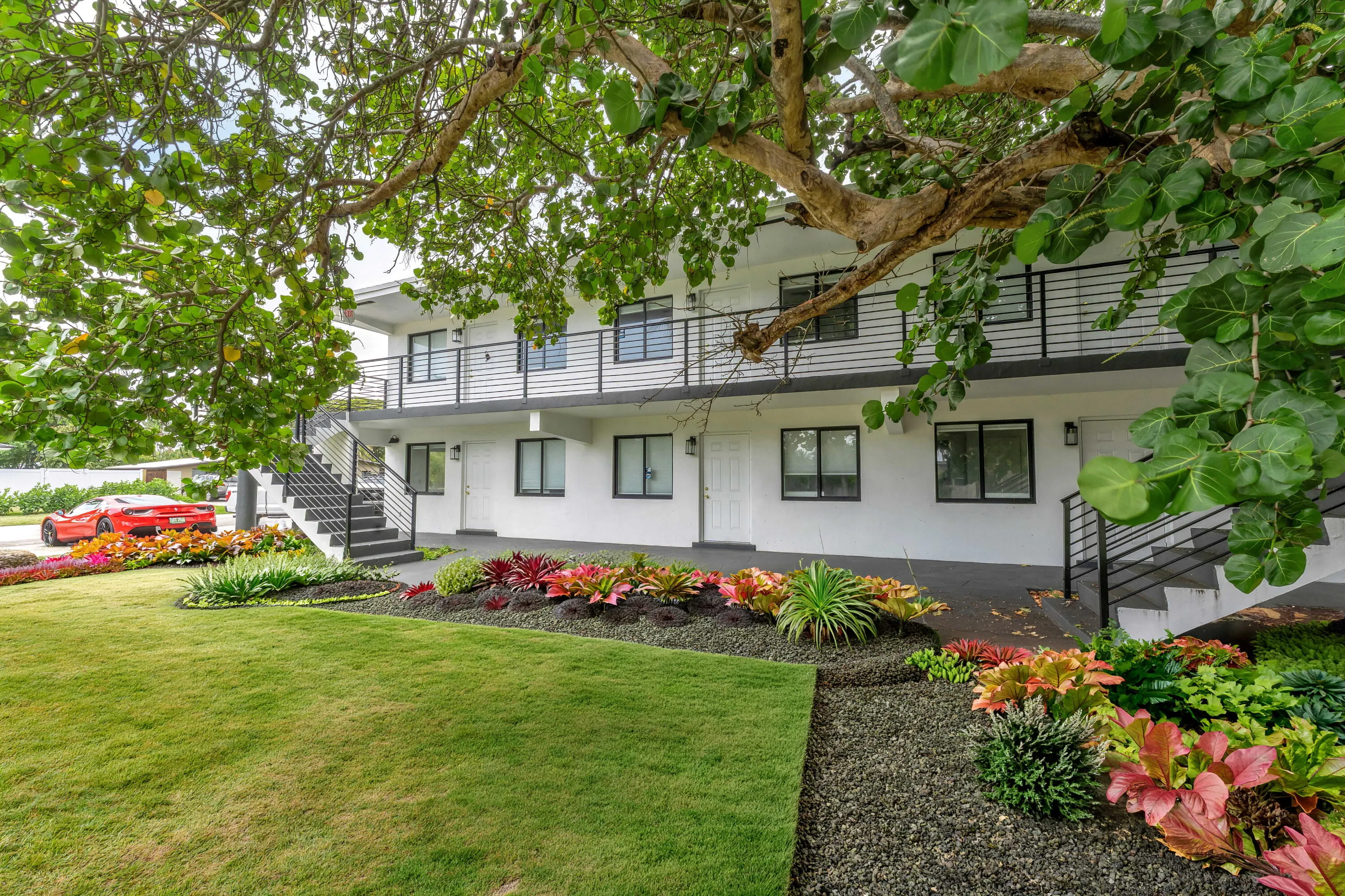 381 SE 15th Avenue #1