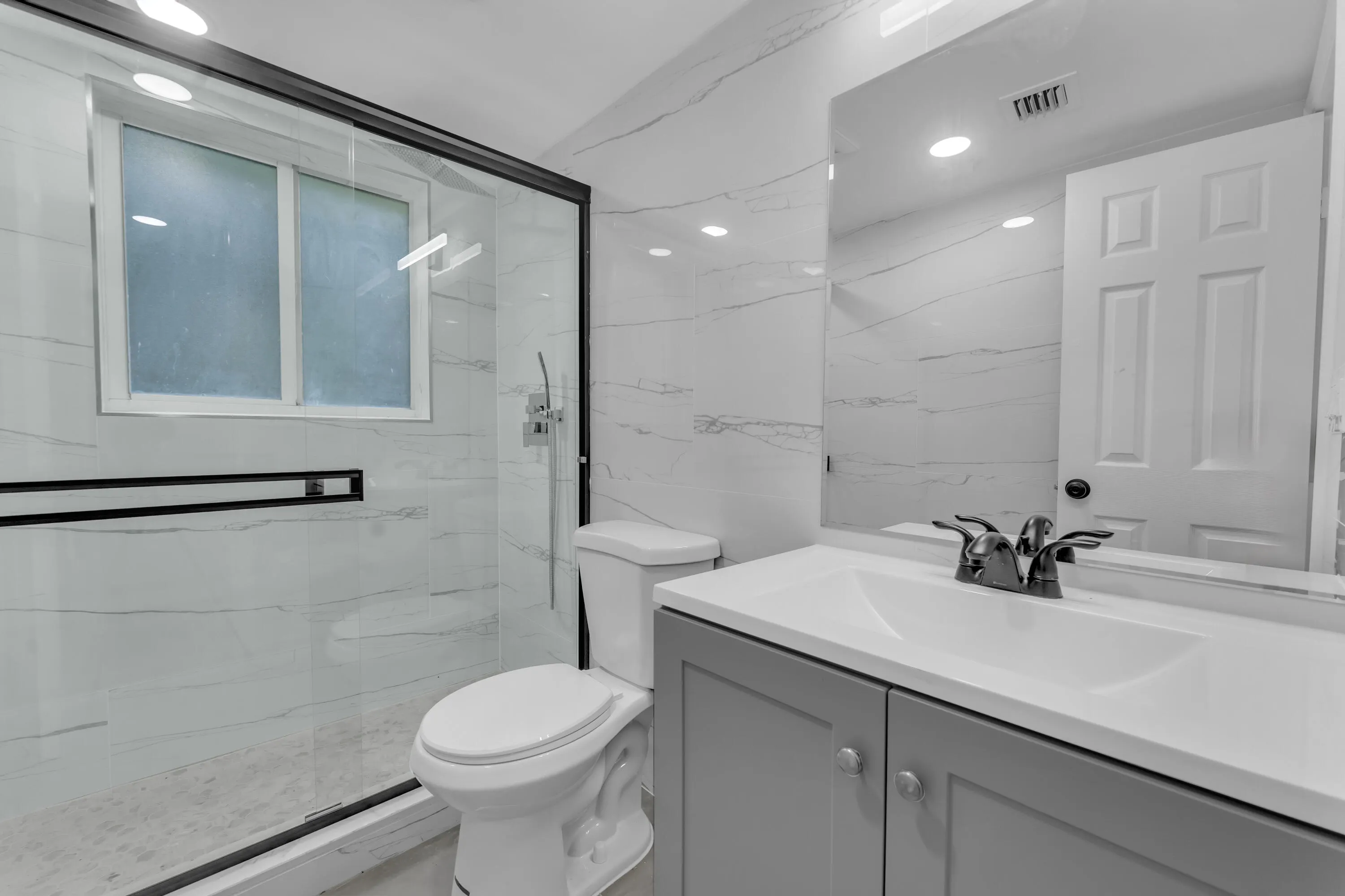 381 SE 15th Avenue #1