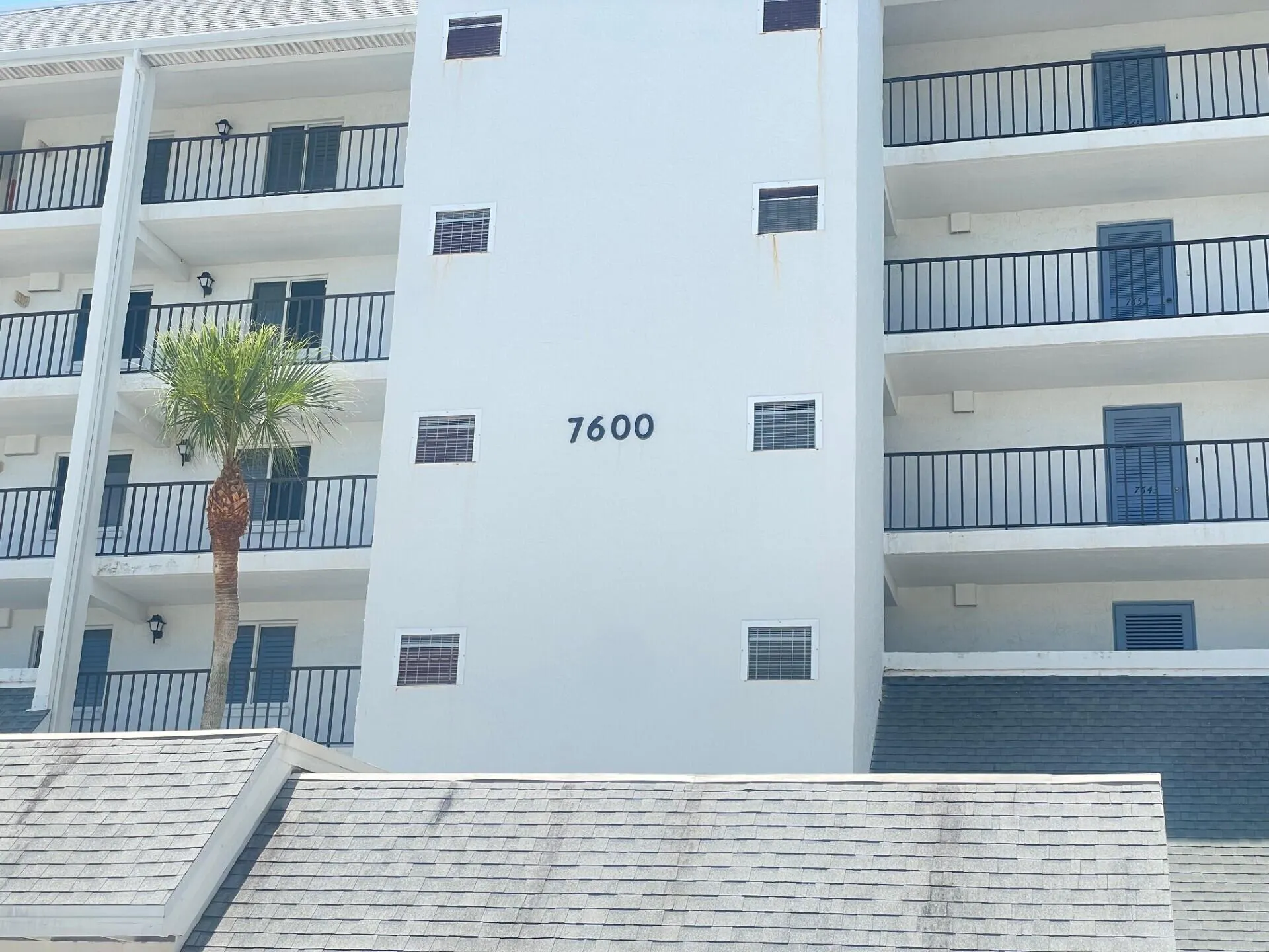 2400 S Ocean Drive #7642