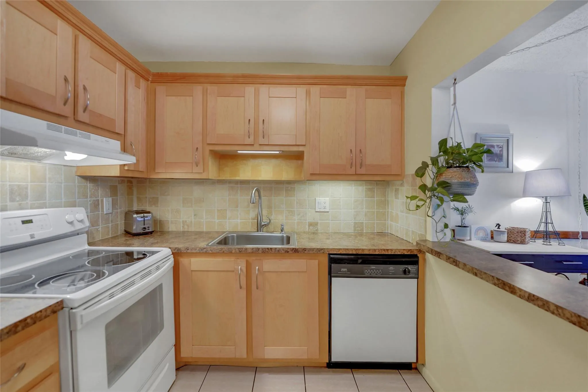 257 S Cypress Road #401