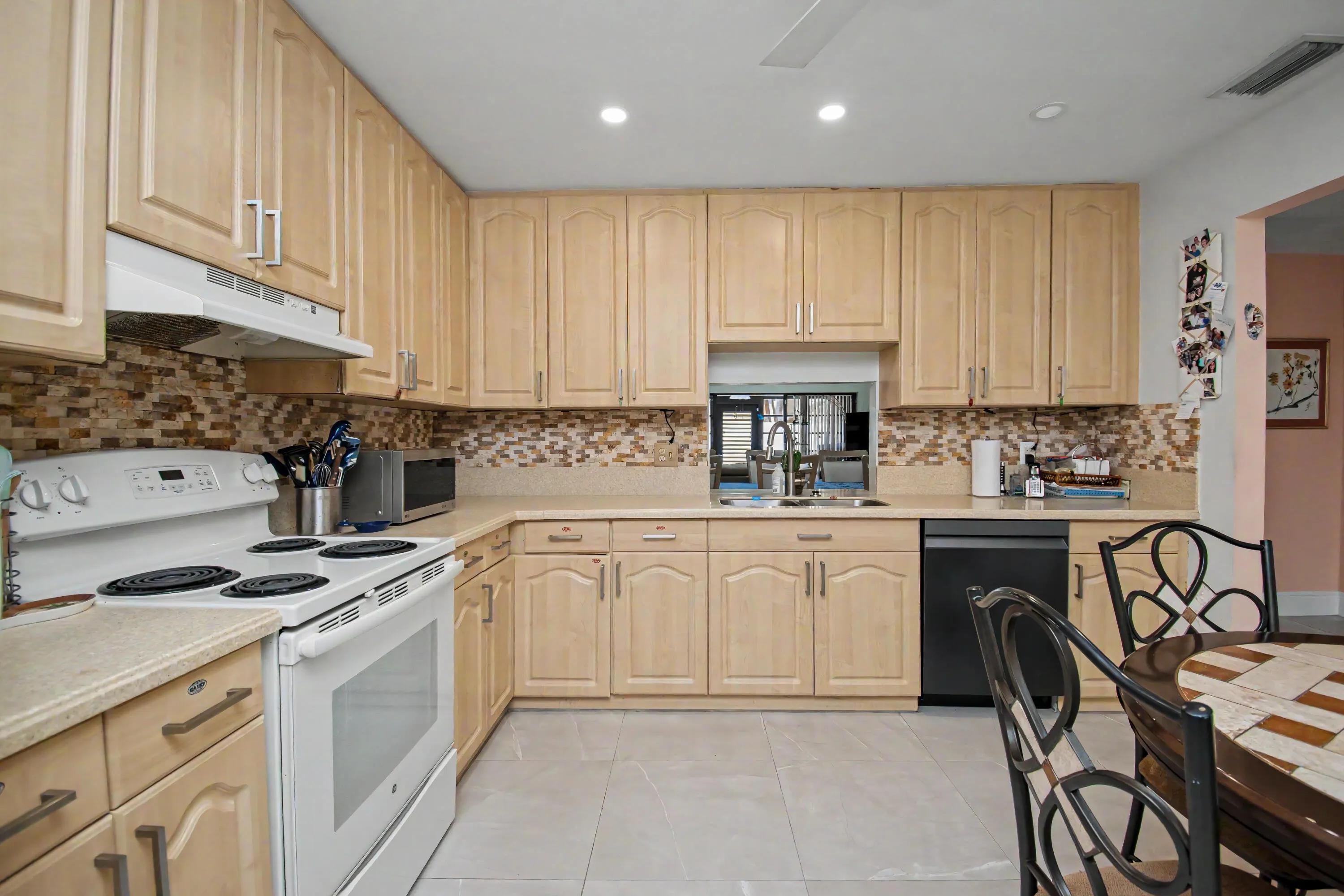 7951 Little Lane