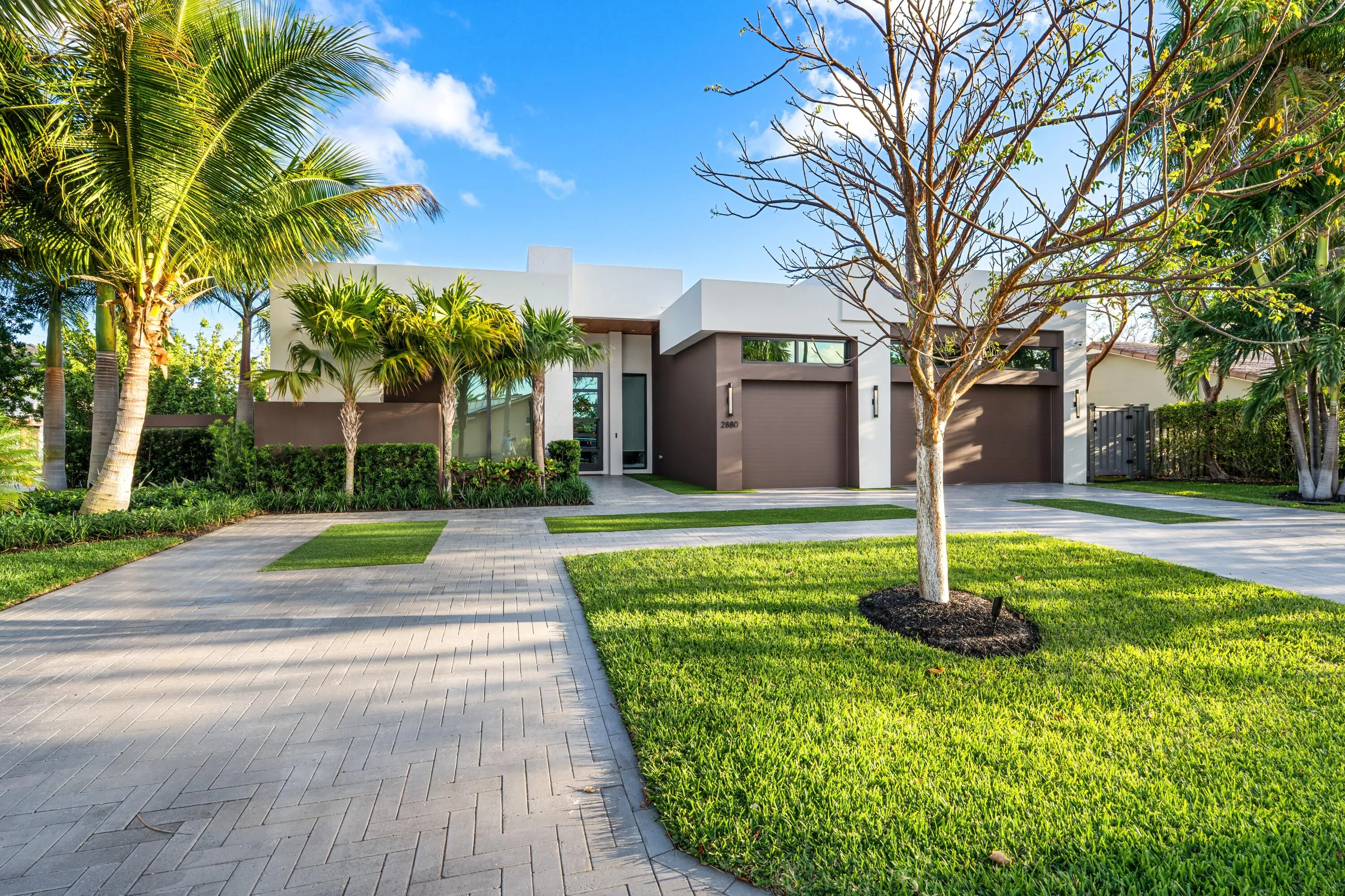2880 NE 35th Street