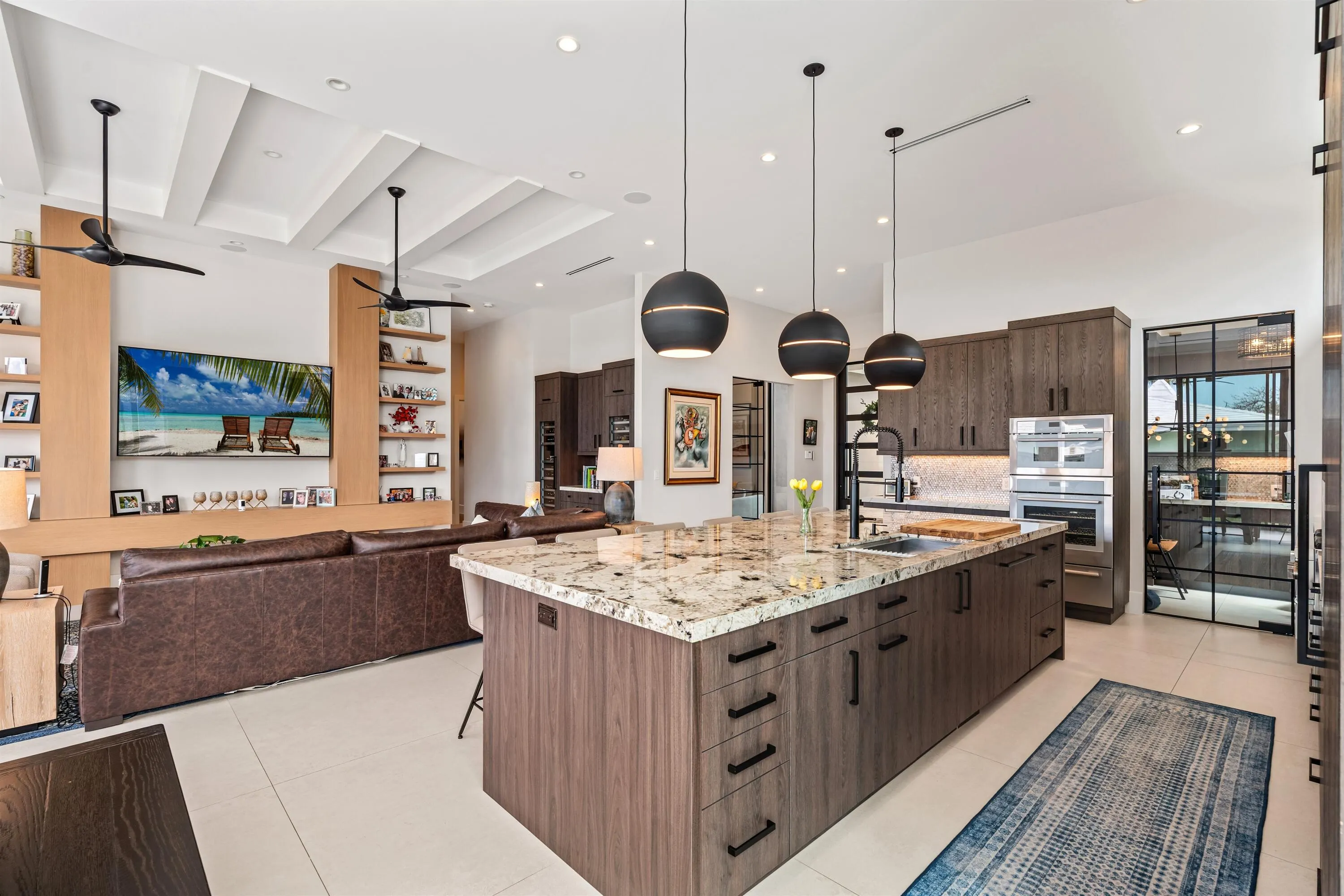 2880 NE 35th Street