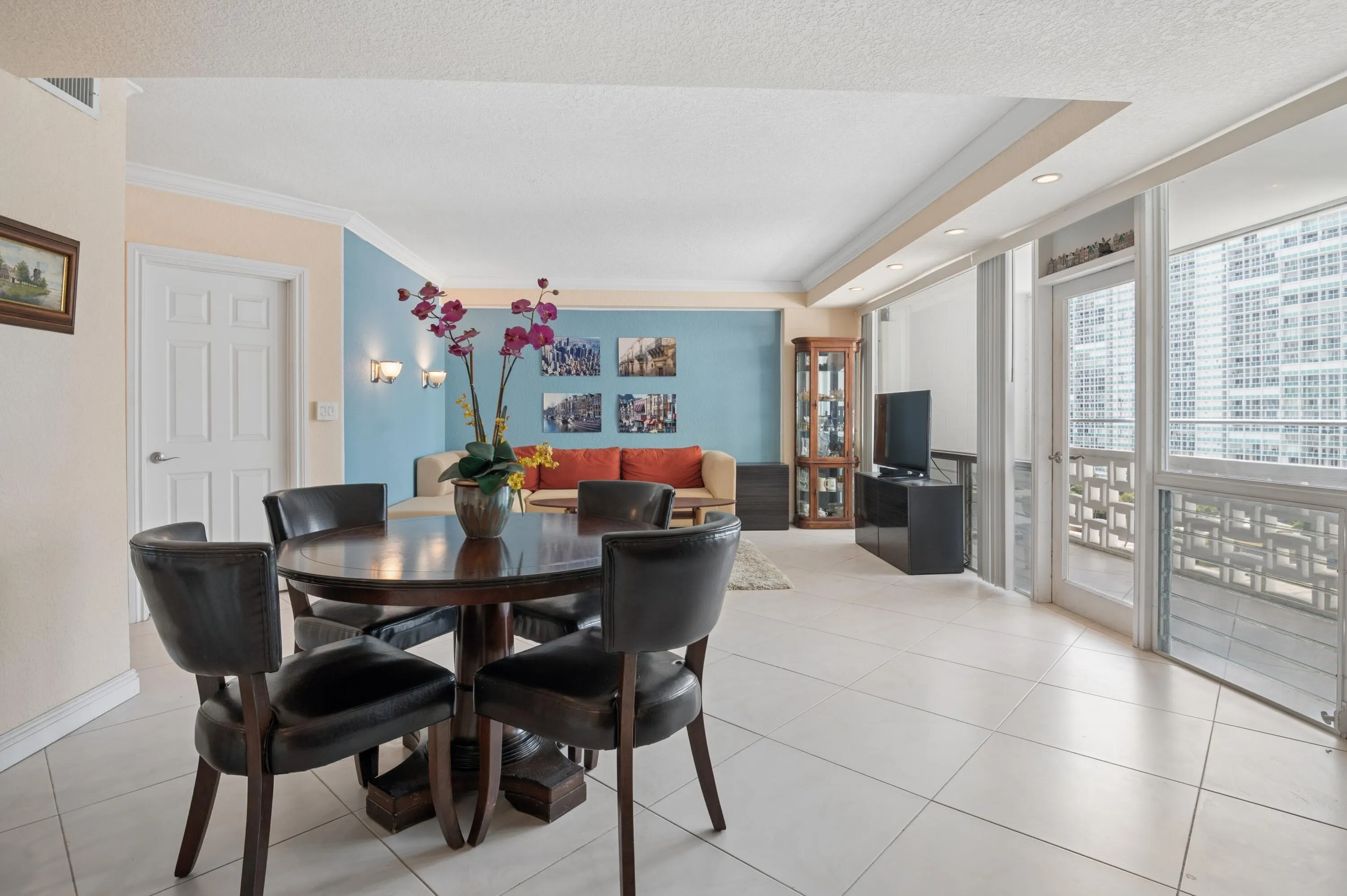 1900 S Ocean Drive #1006