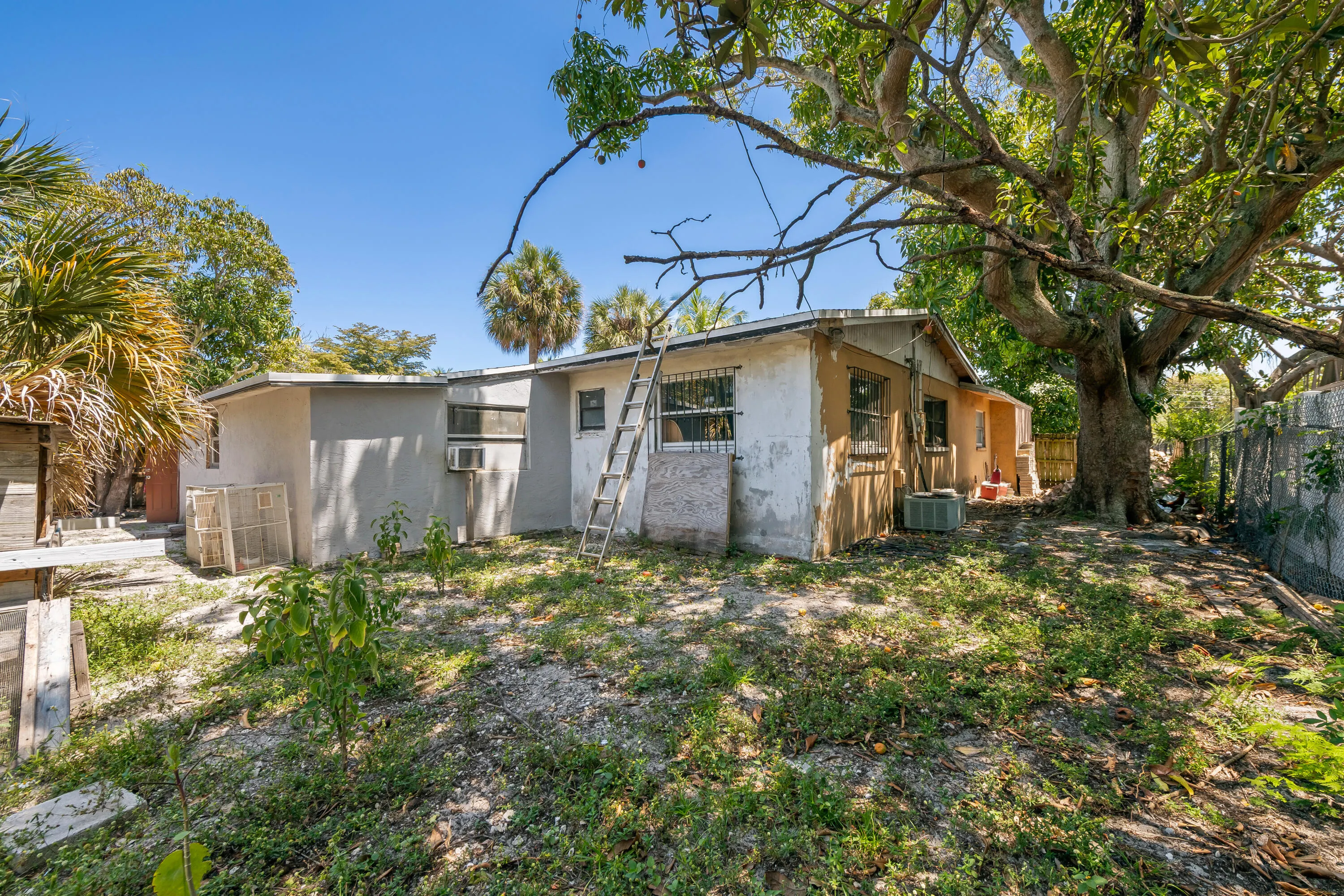 101 NW 18th Street