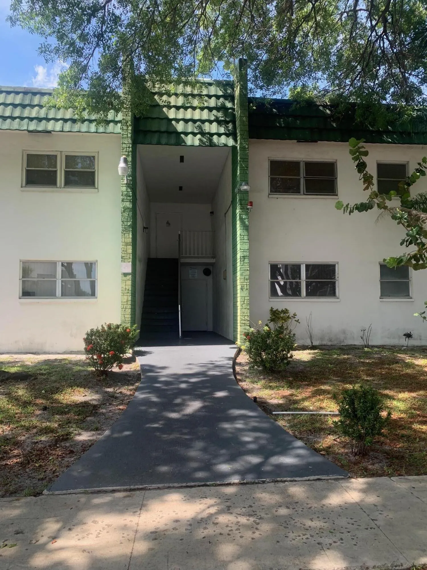 4821 NW 22nd Court NW #100