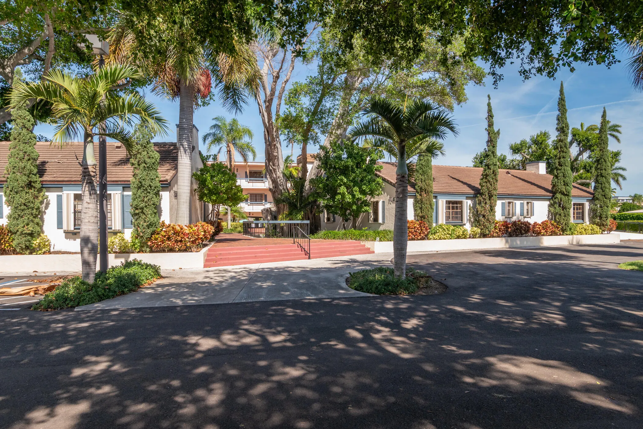 1200 S Federal Highway #203