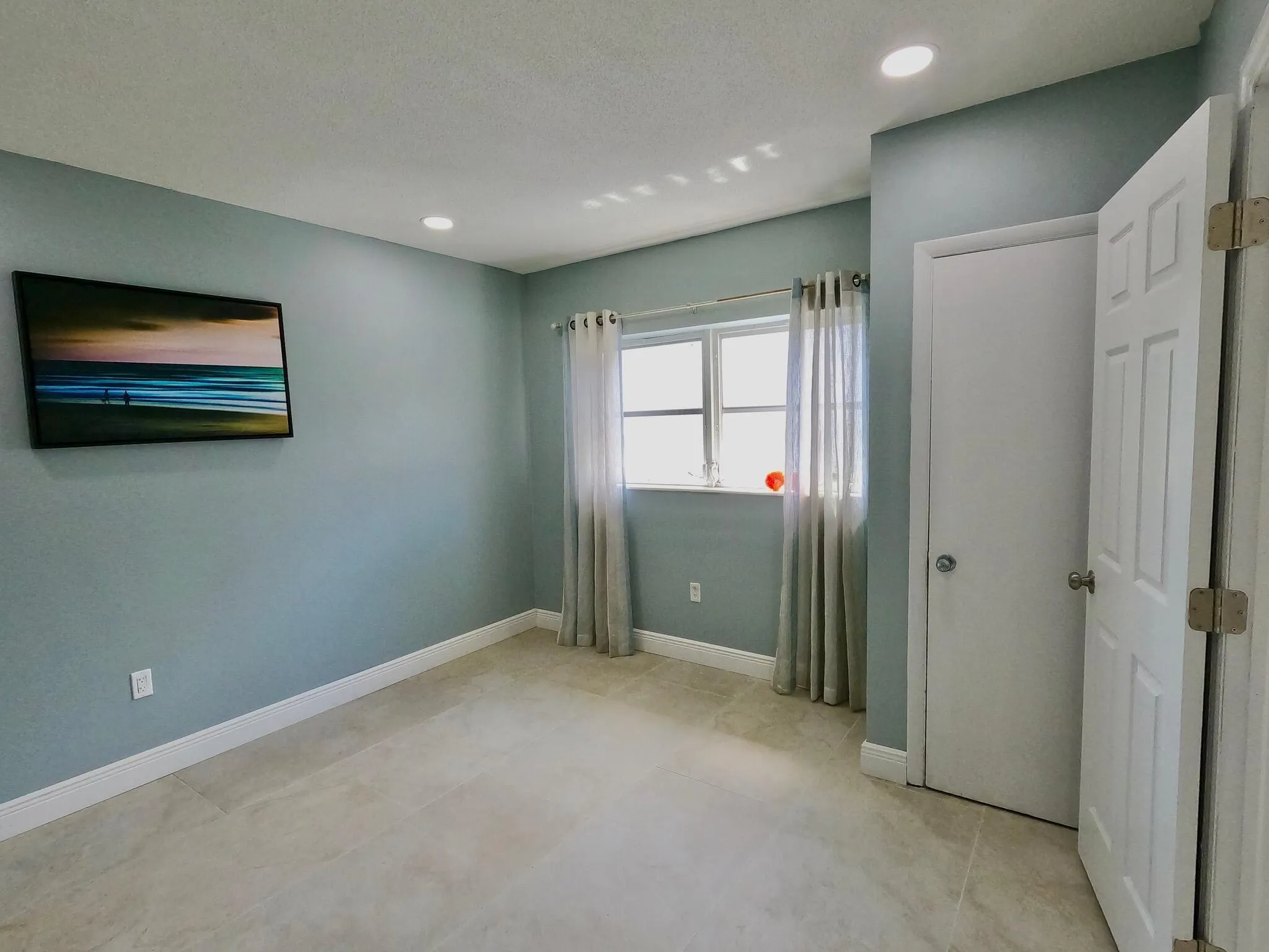 382 E Royal Palm Road #0080
