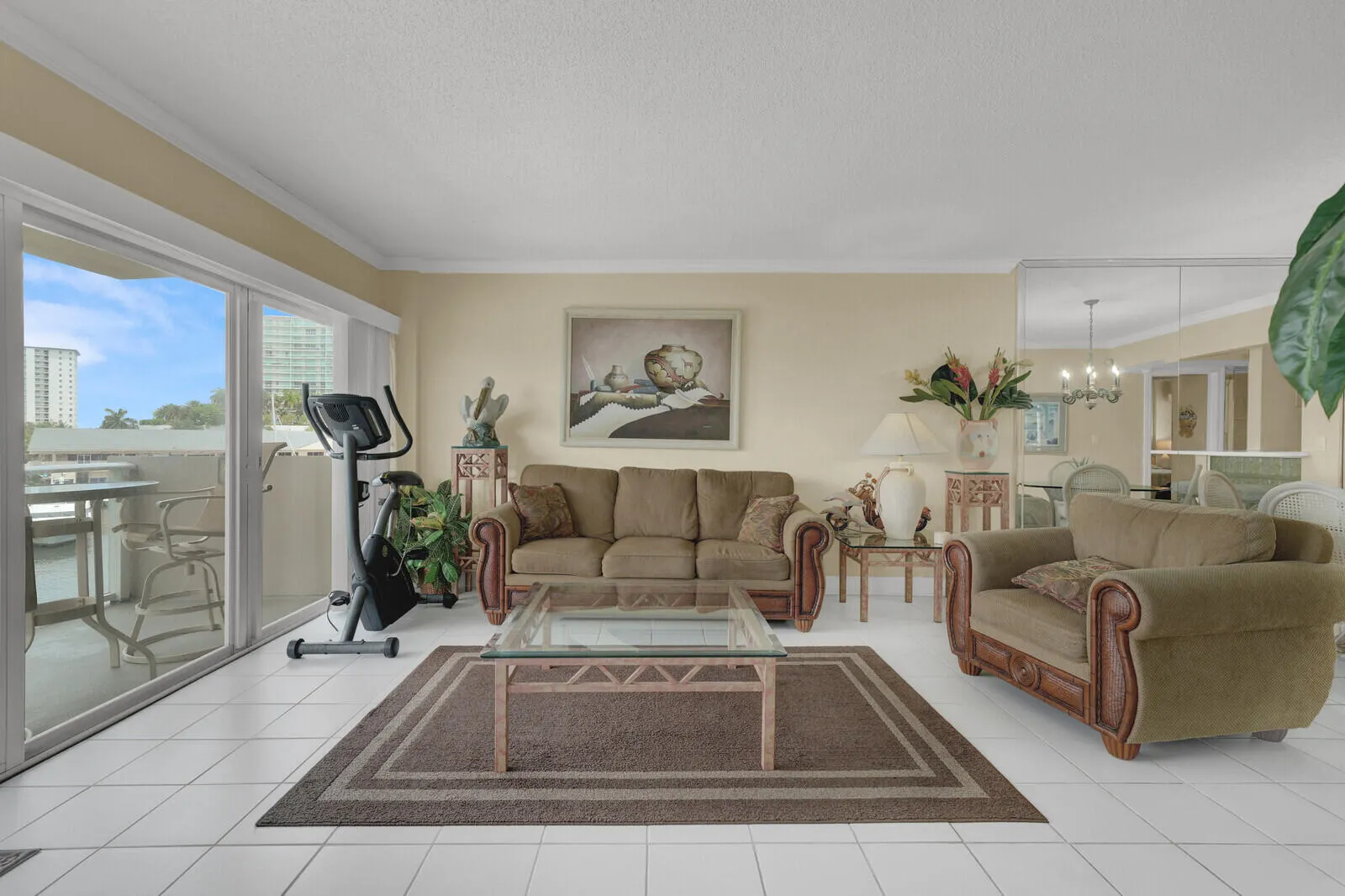 140 NE 28th Avenue #502