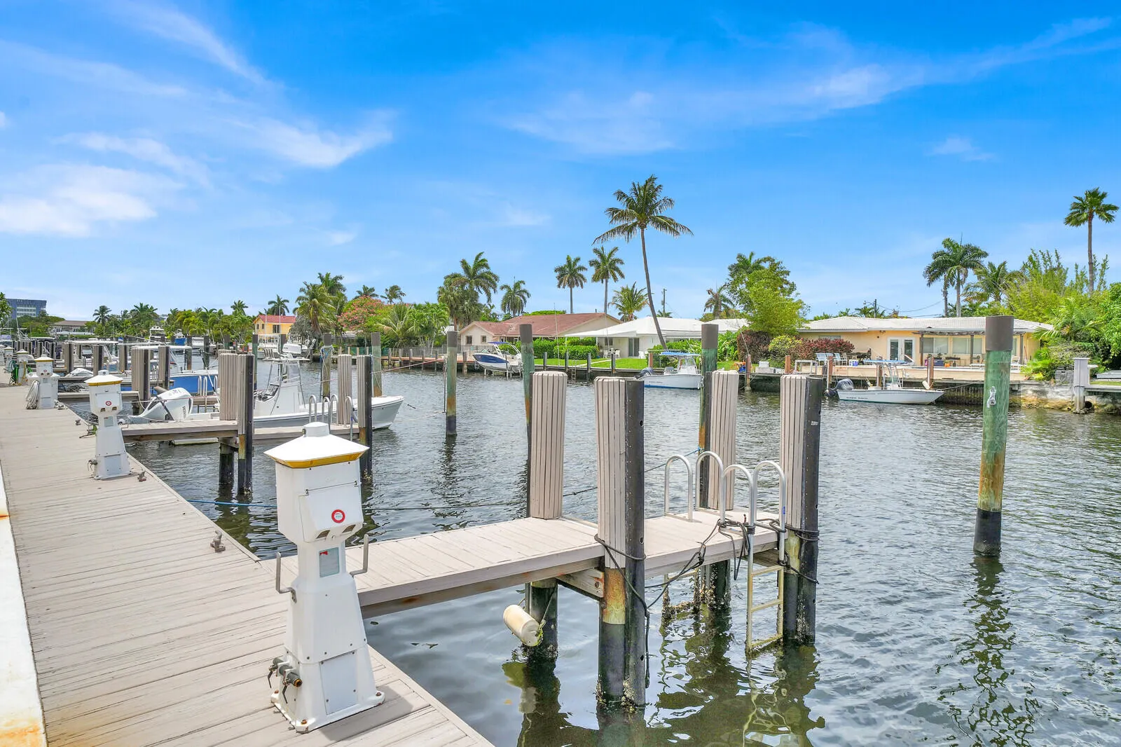 140 NE 28th Avenue #502