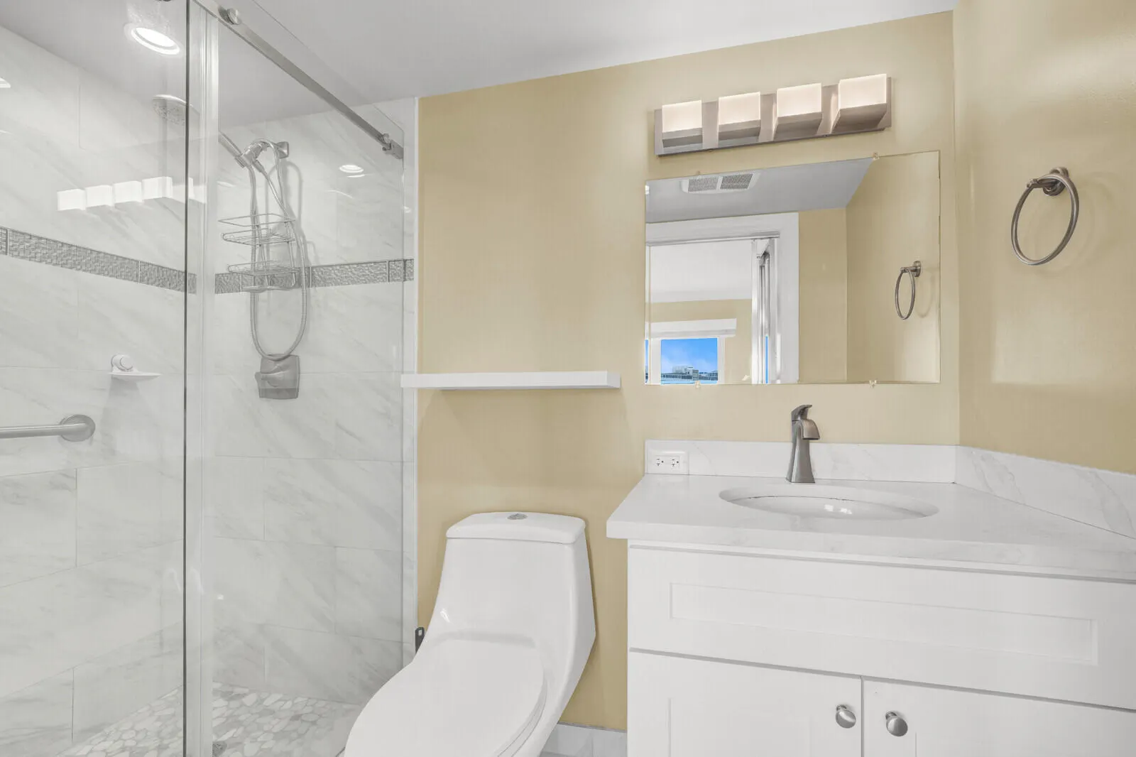 140 NE 28th Avenue #502