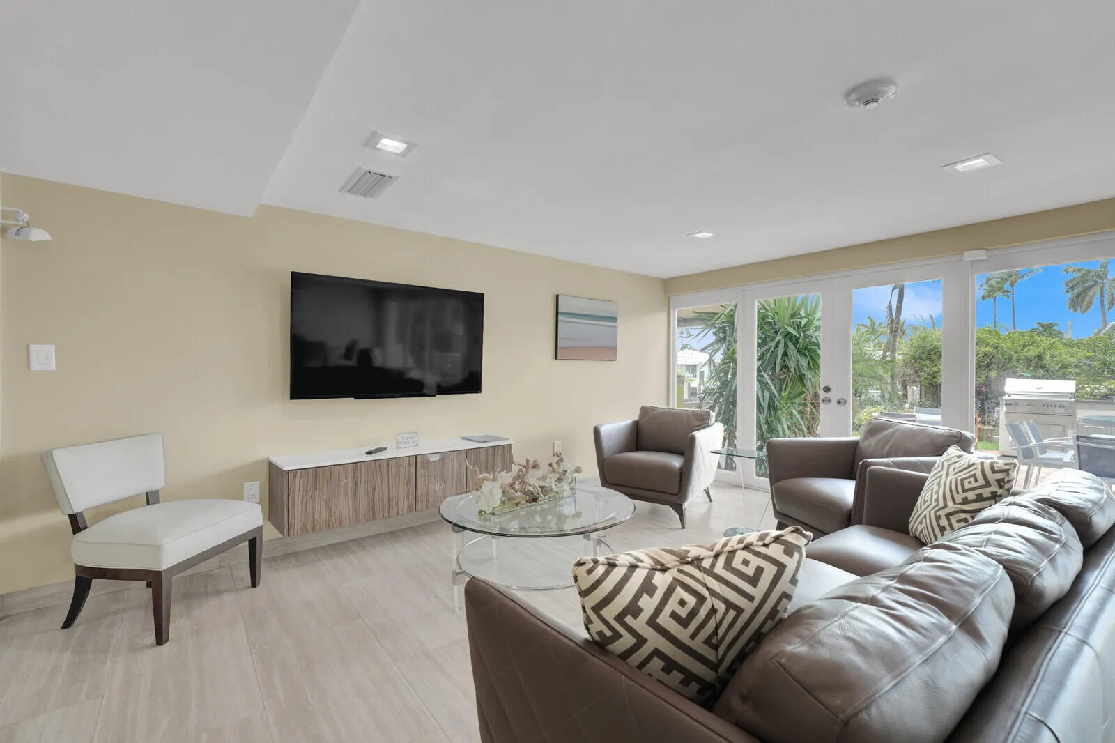 140 NE 28th Avenue #502
