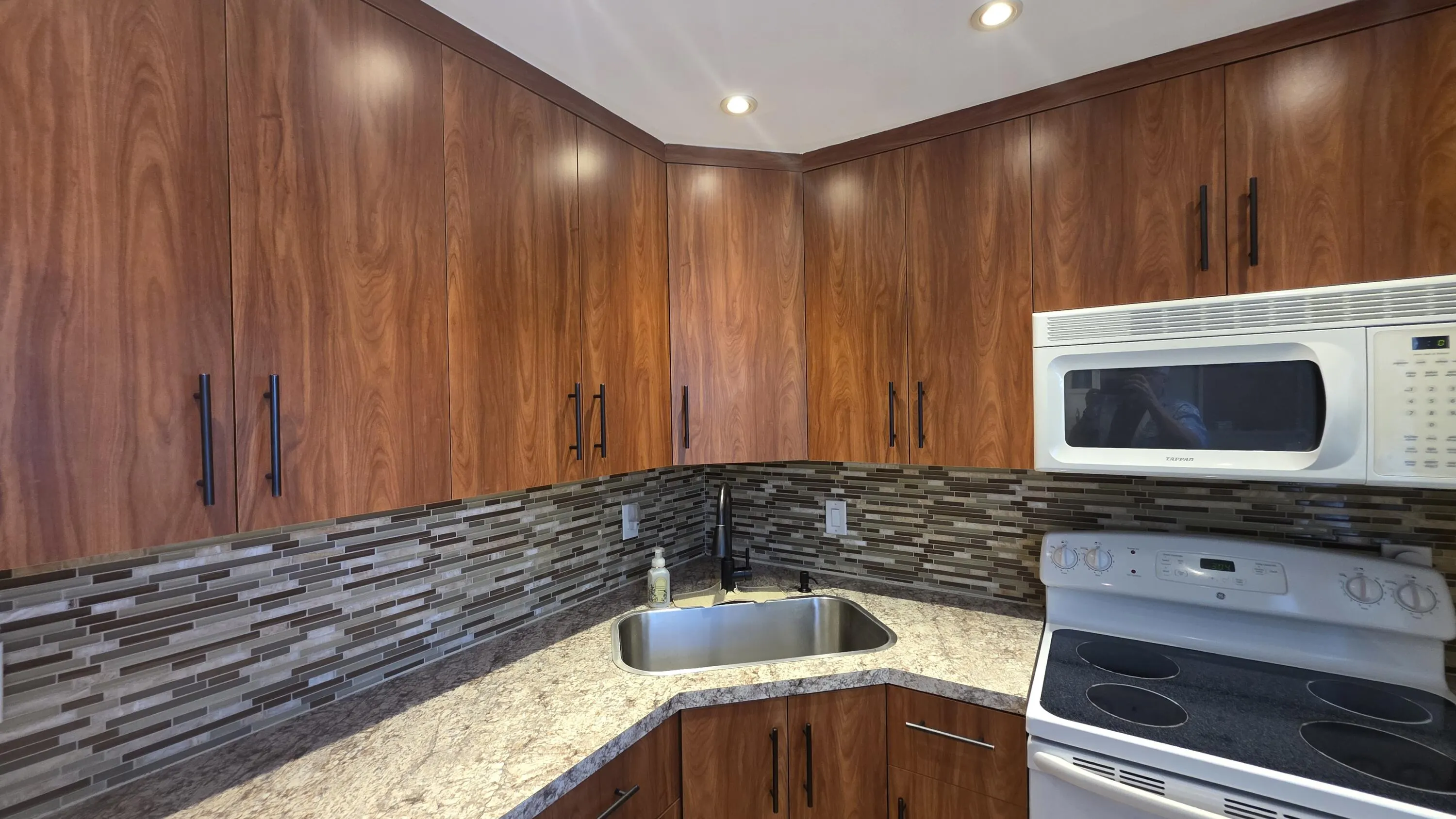 600 NE 2nd Street #108