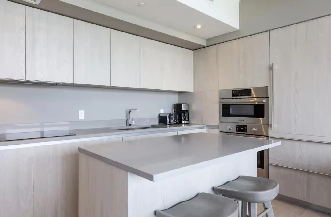 4010 S Ocean Drive #R2104