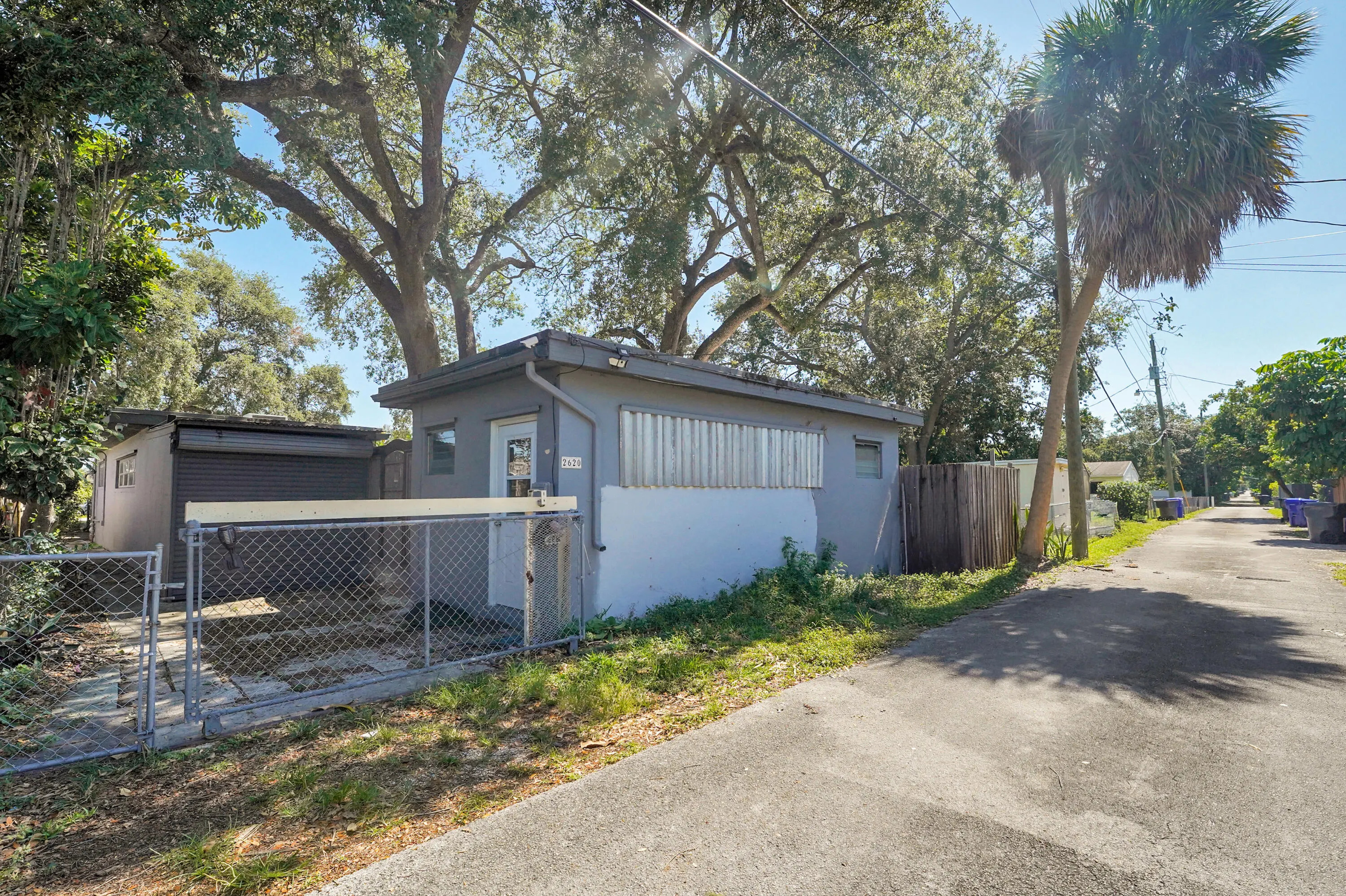 2620 Harding Street