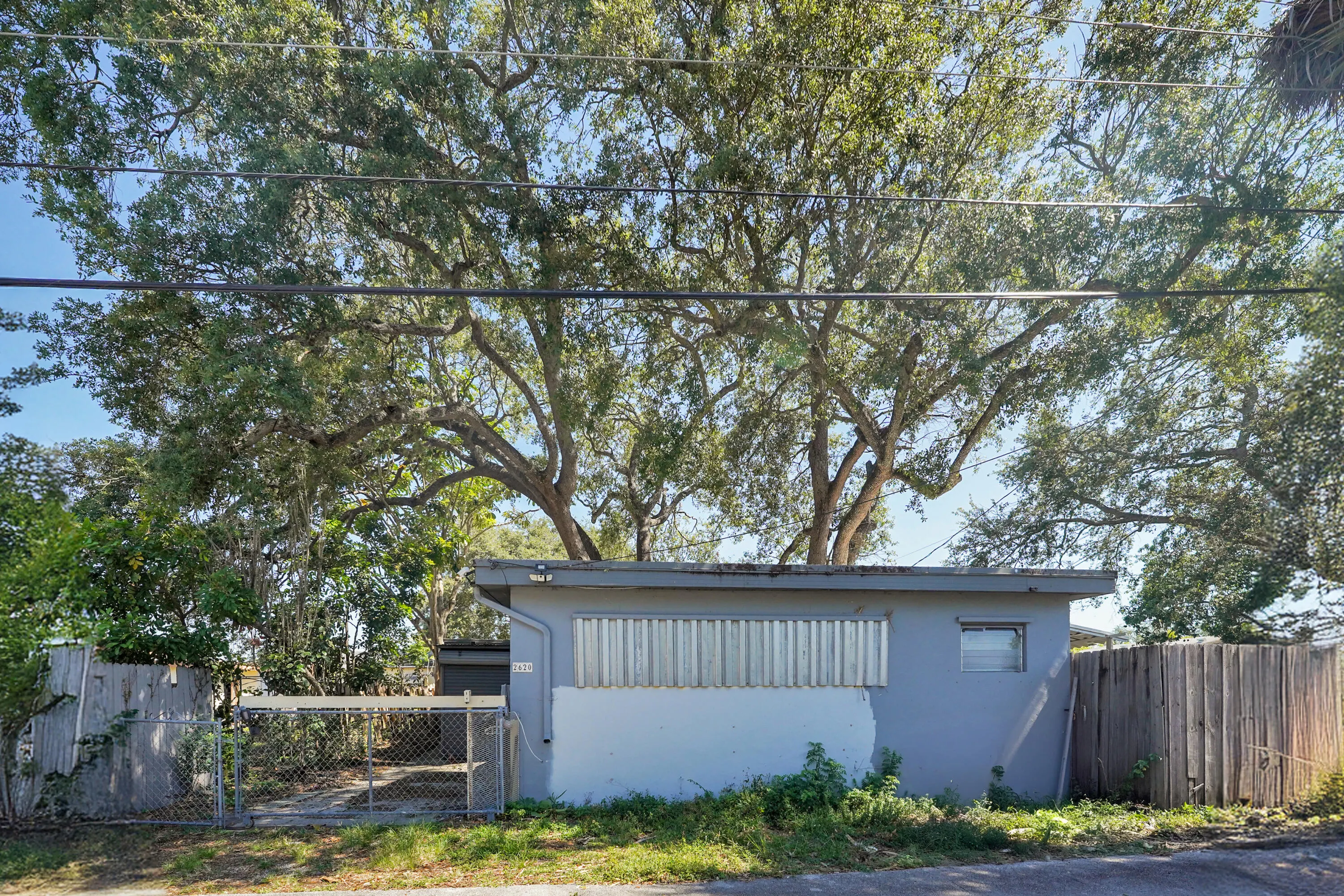 2620 Harding Street