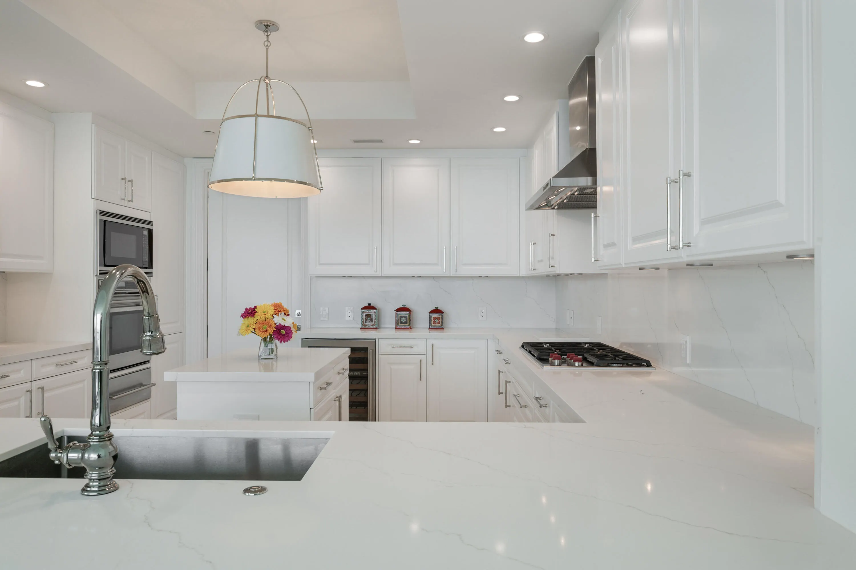 10295 Collins Avenue #2203