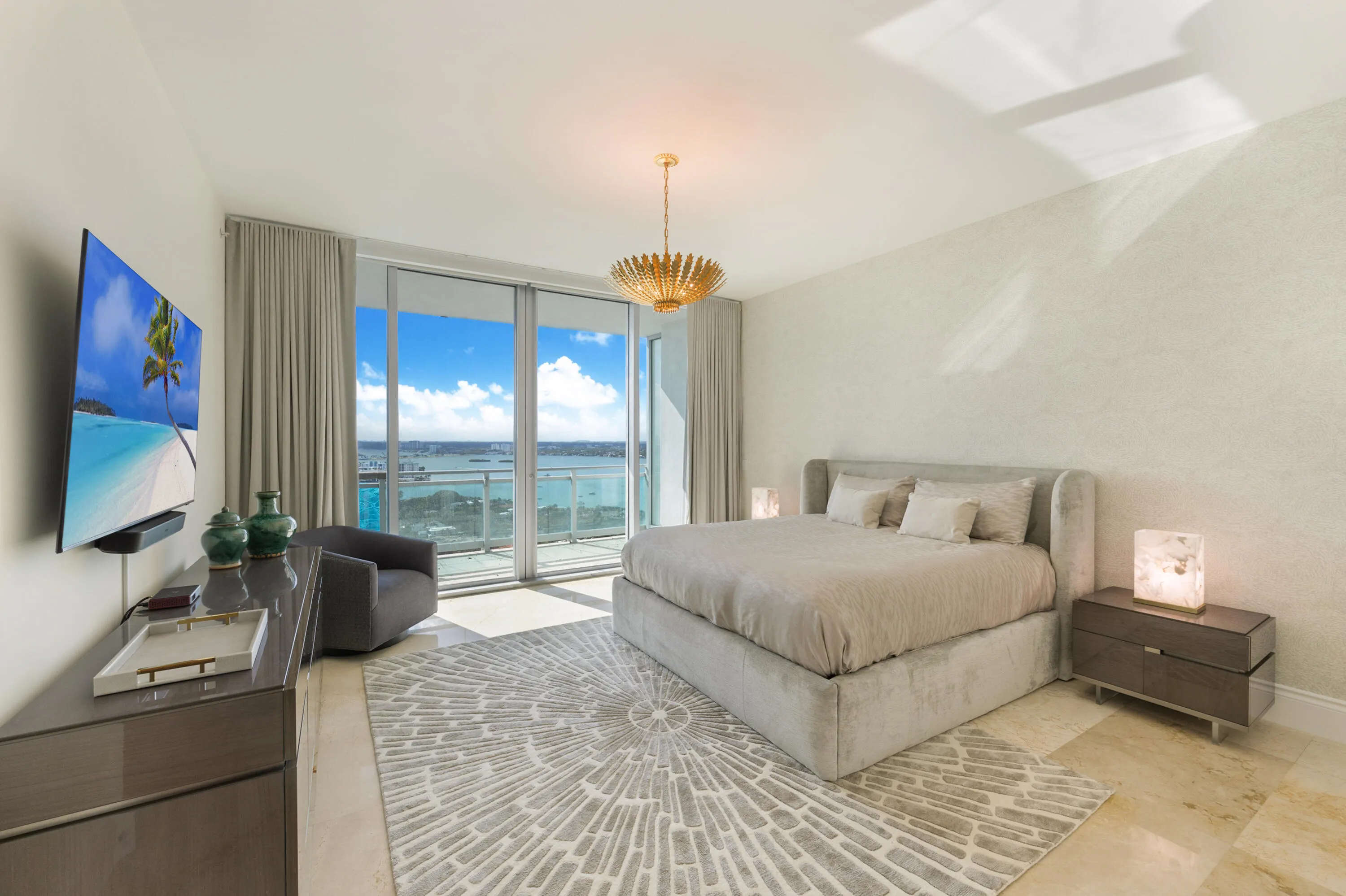 10295 Collins Avenue #2203