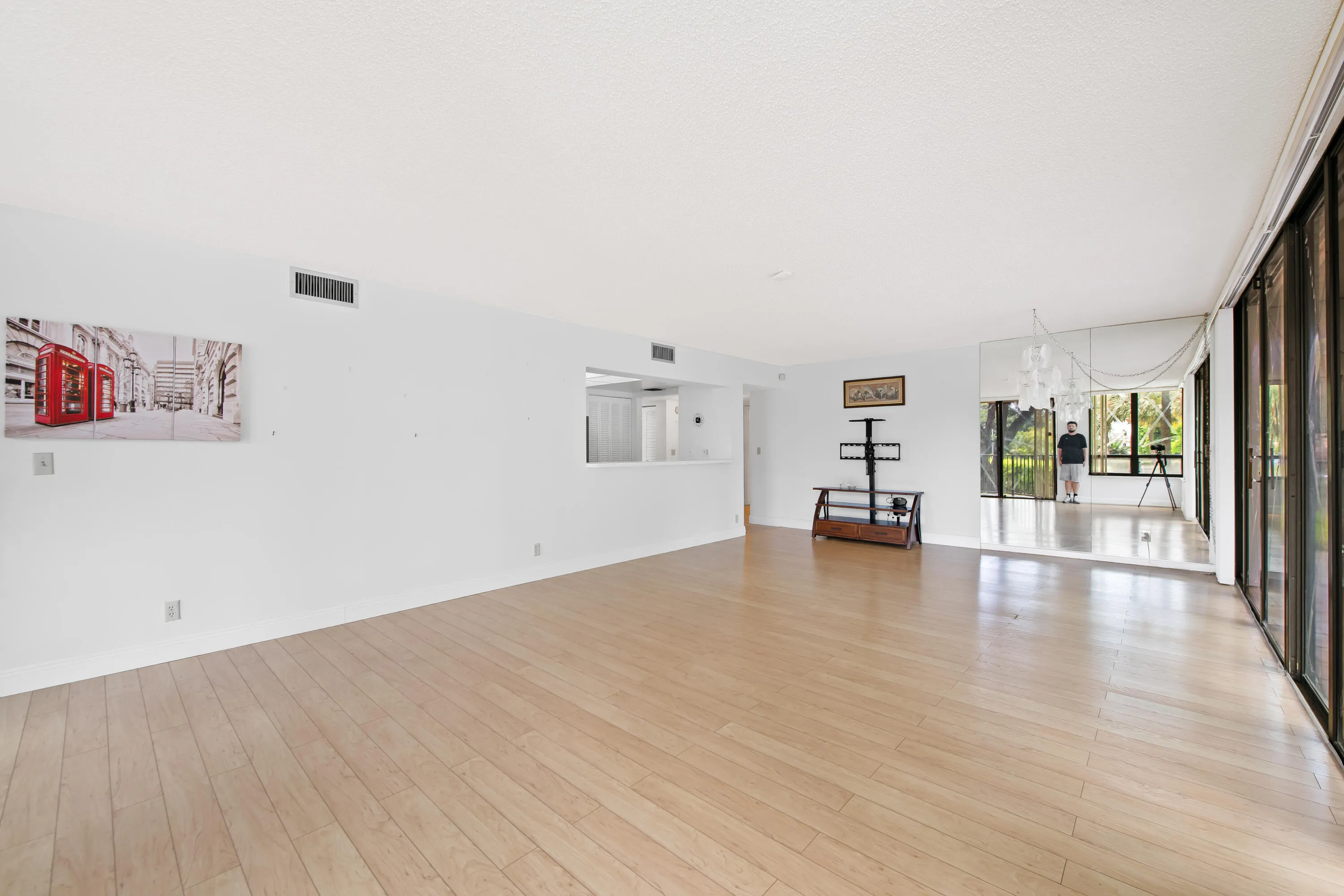 799 Jeffery Street #201