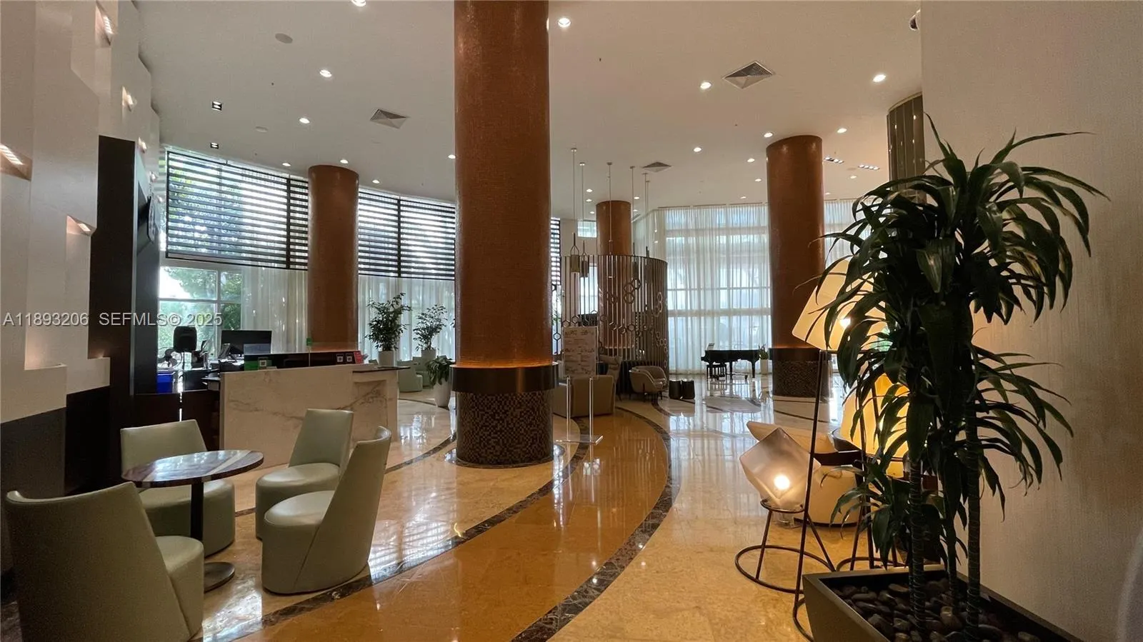 18001 Collins Avenue #2814