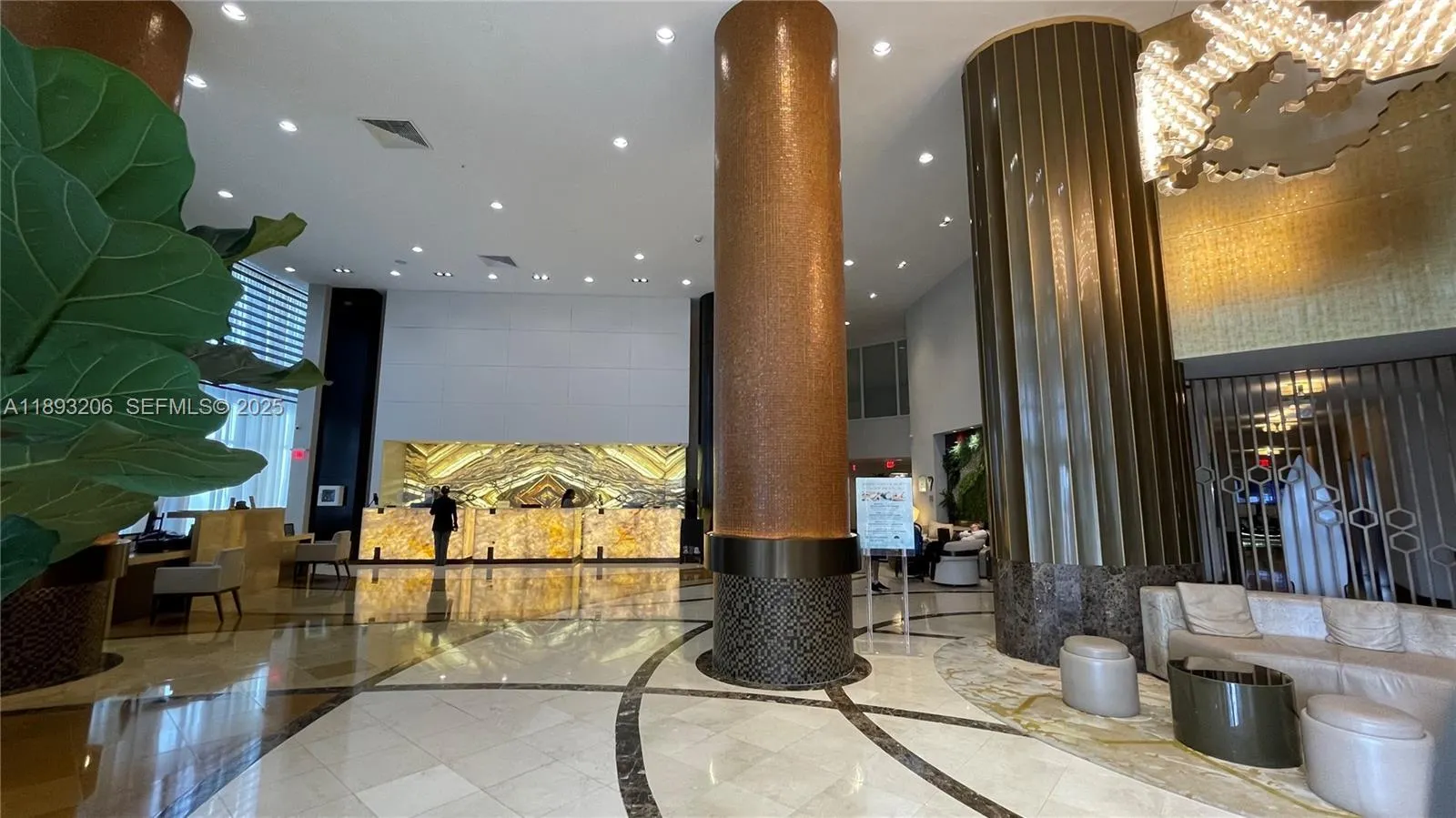 18001 Collins Avenue #2814