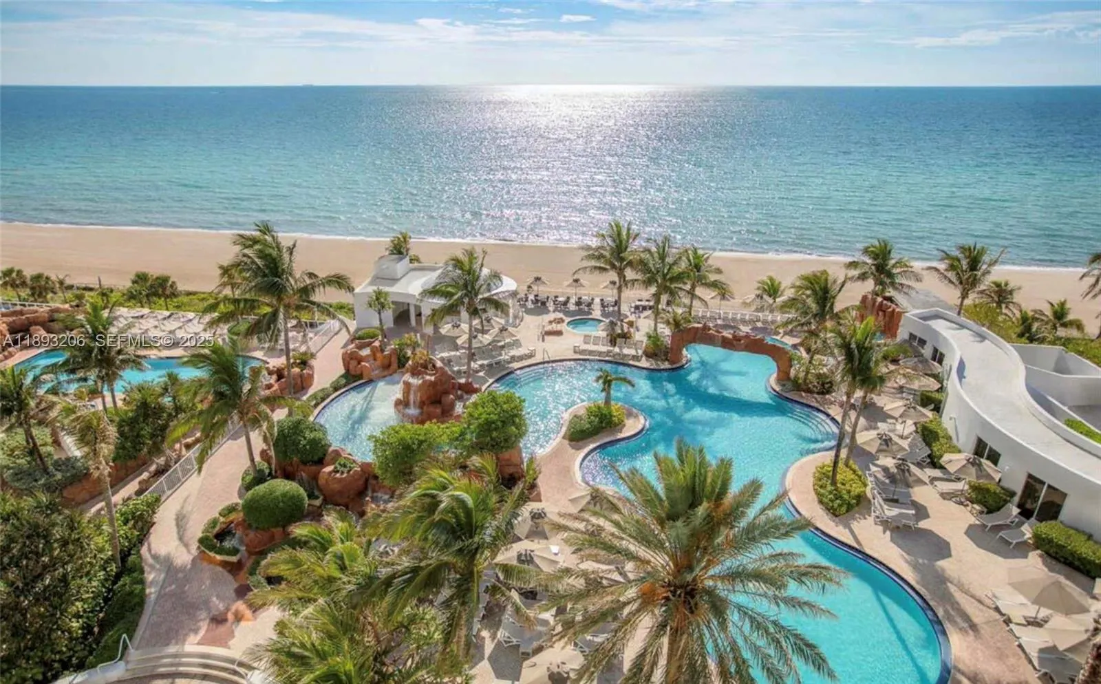 18001 Collins Avenue #2814