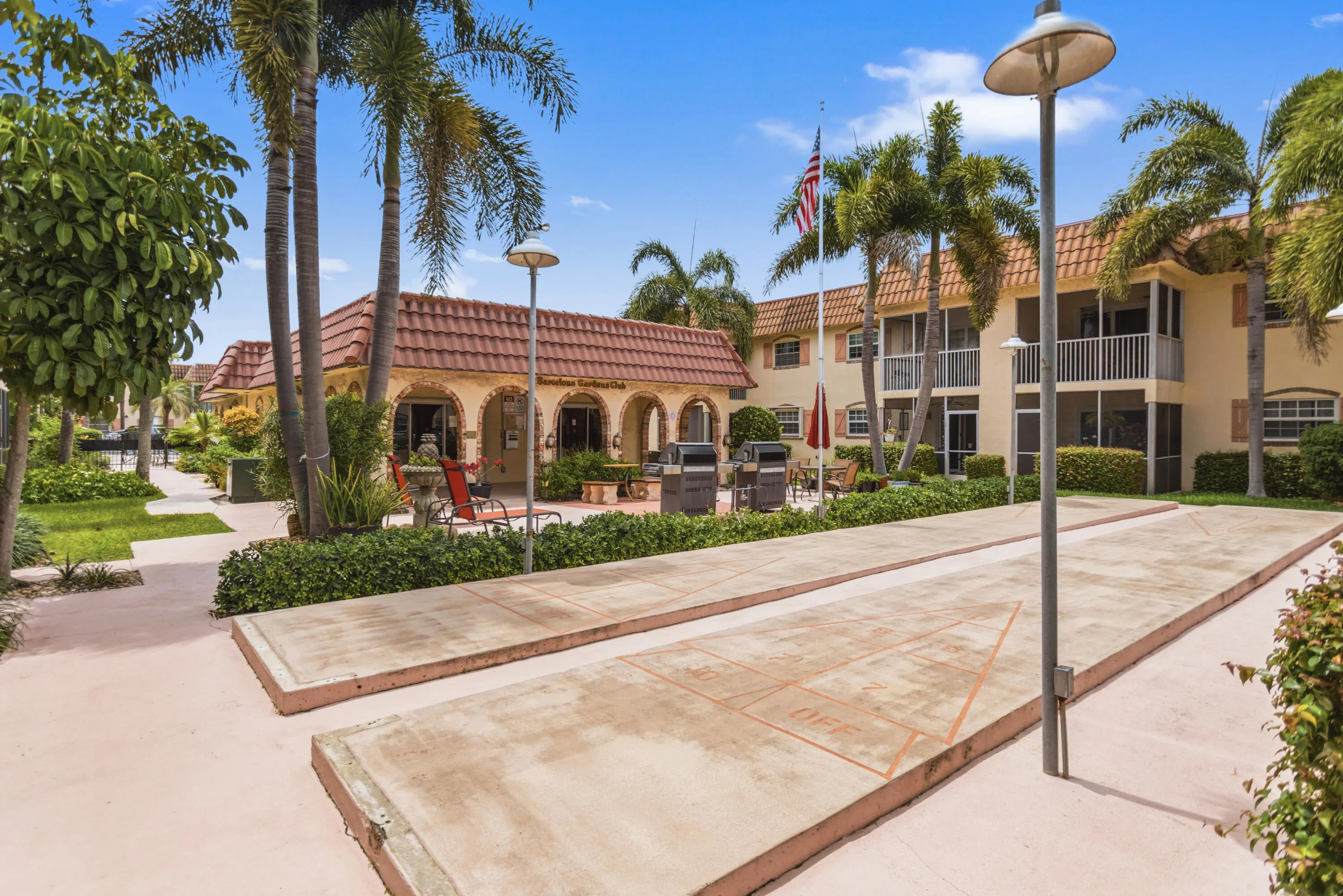 101 E Mcnab Road #408