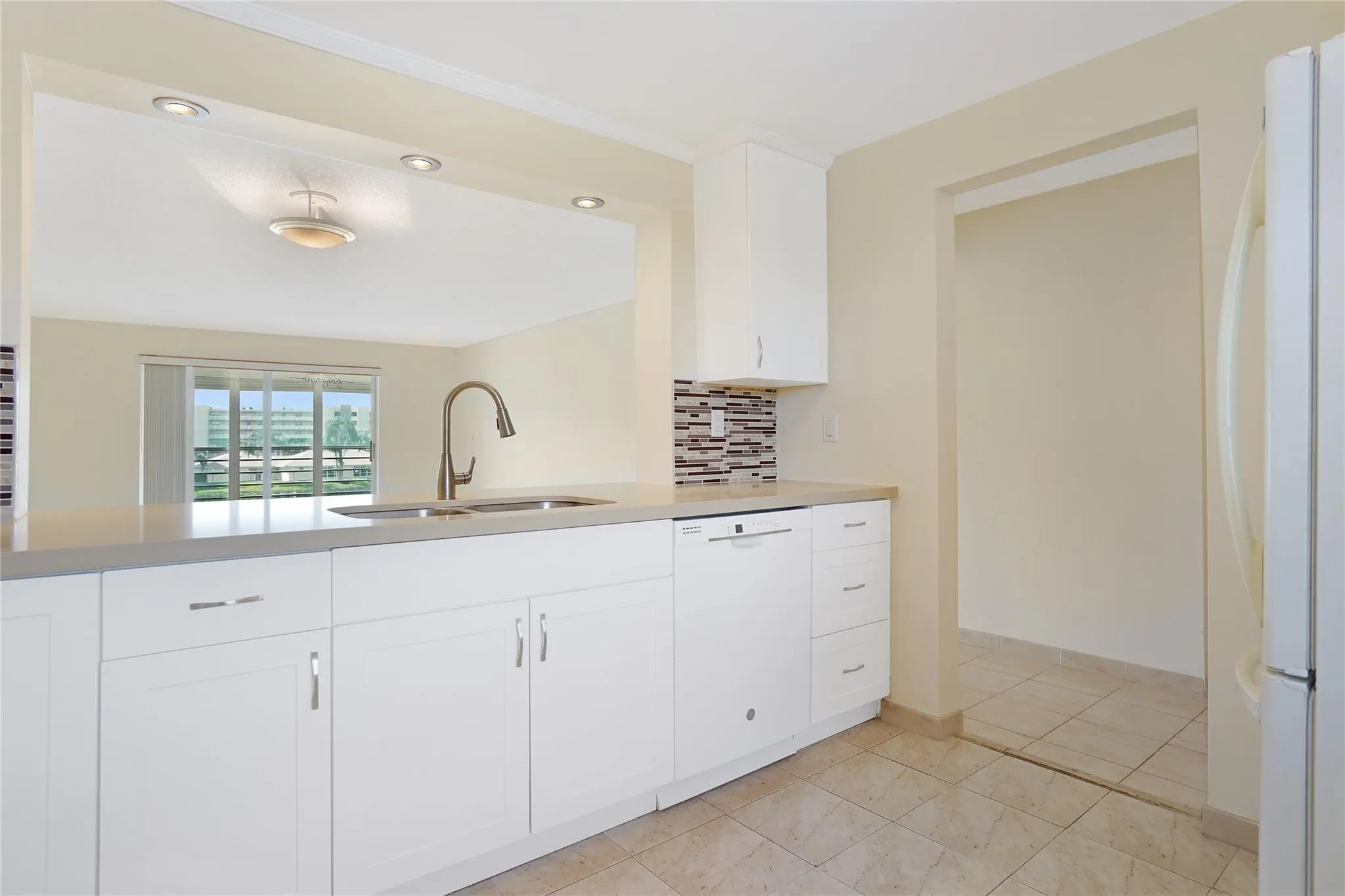 111 SE 3rd Avenue #306