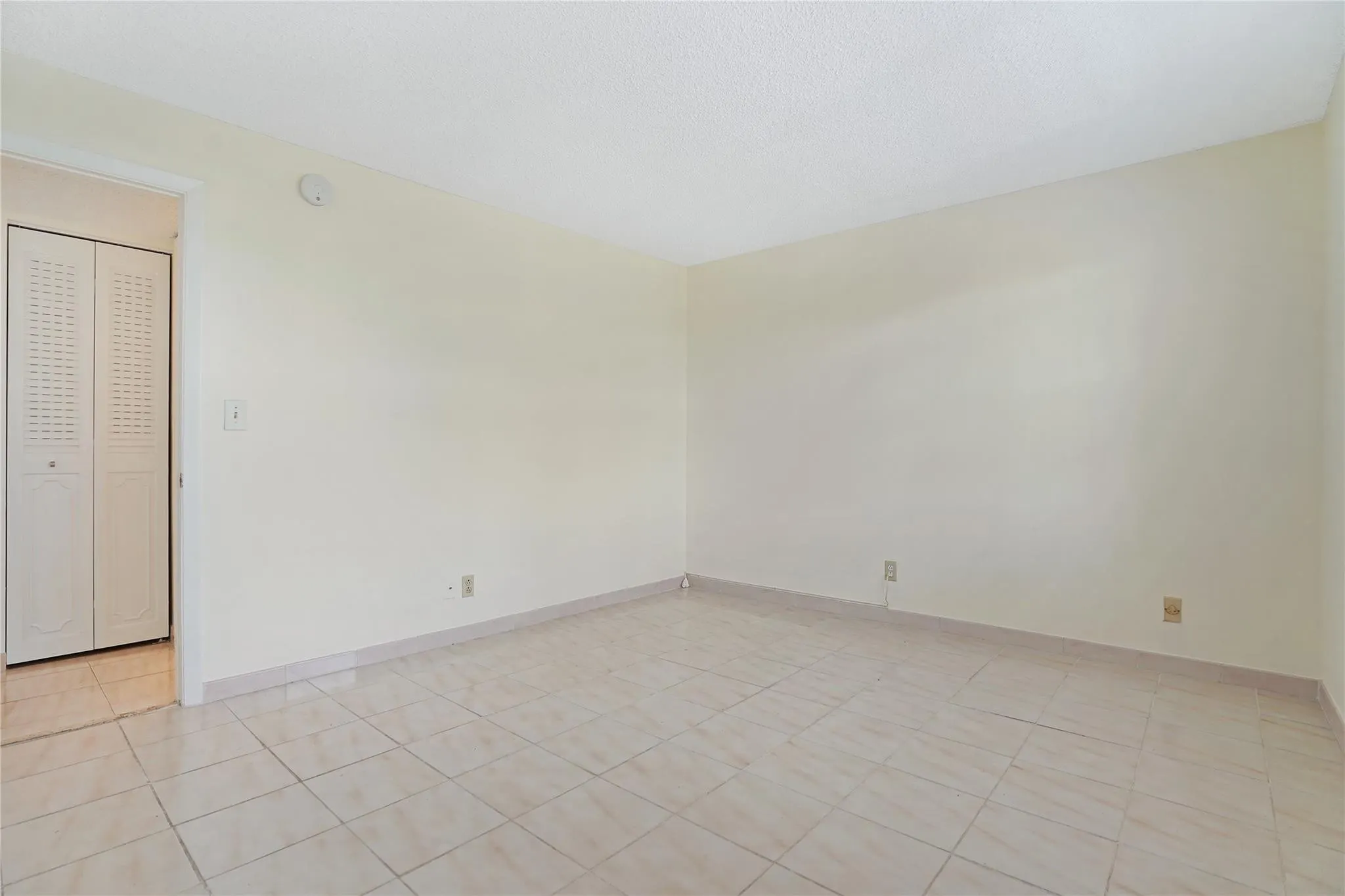 111 SE 3rd Avenue #306