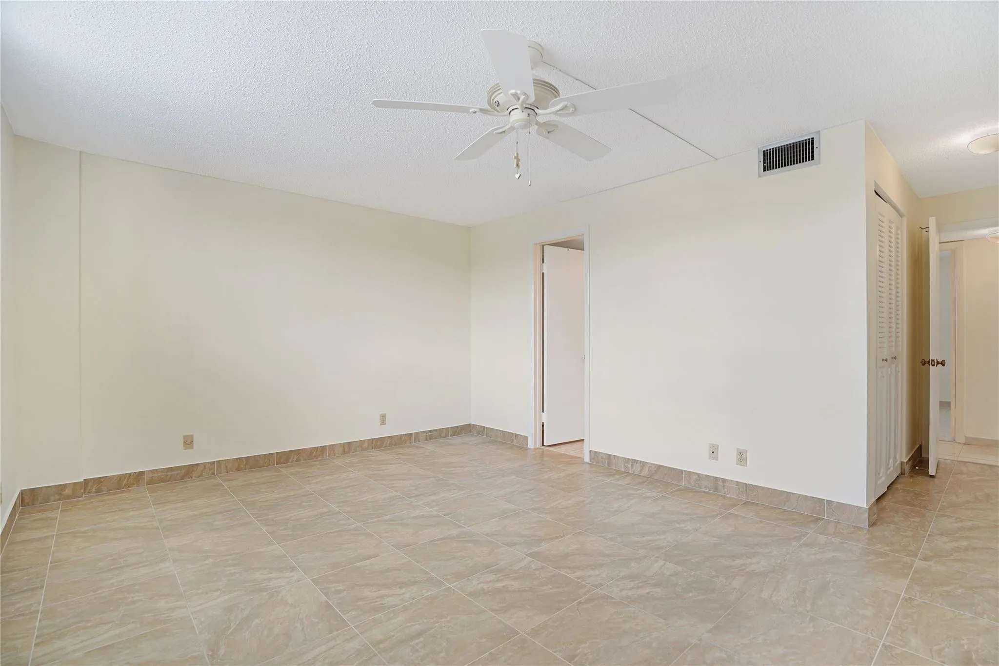 111 SE 3rd Avenue #306