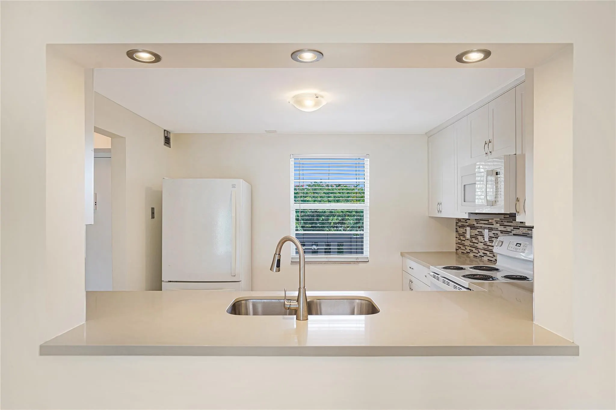 111 SE 3rd Avenue #306