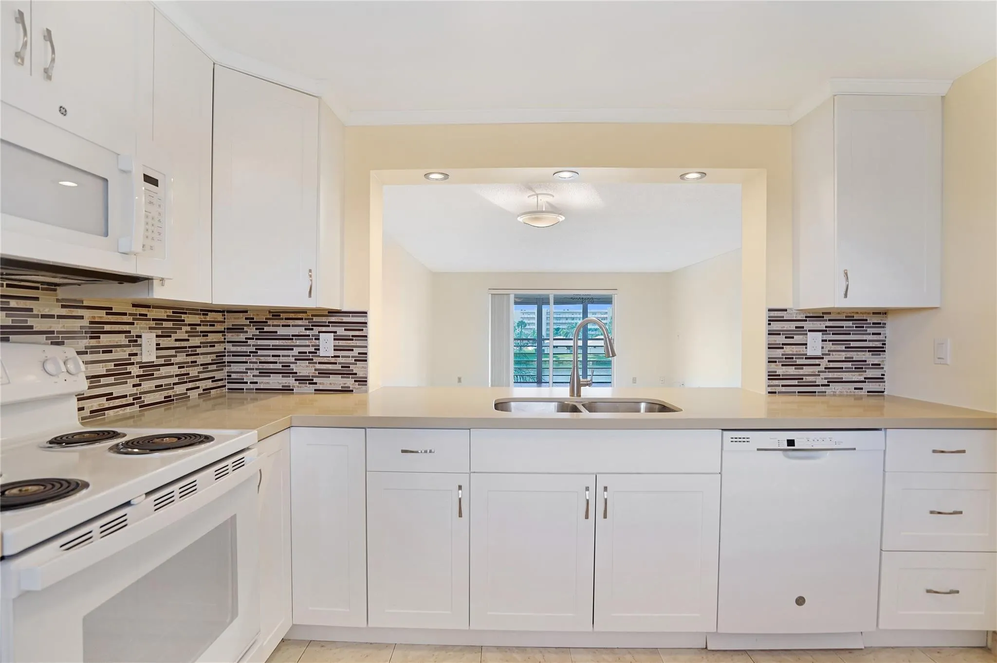 111 SE 3rd Avenue #306