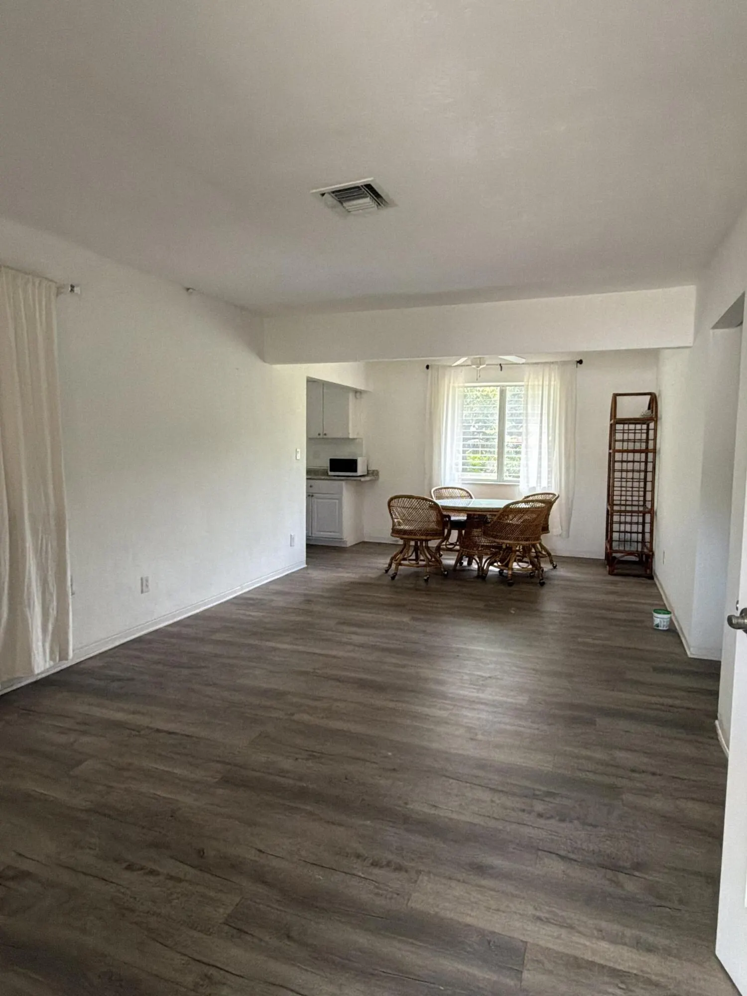 24 SW 12th Street