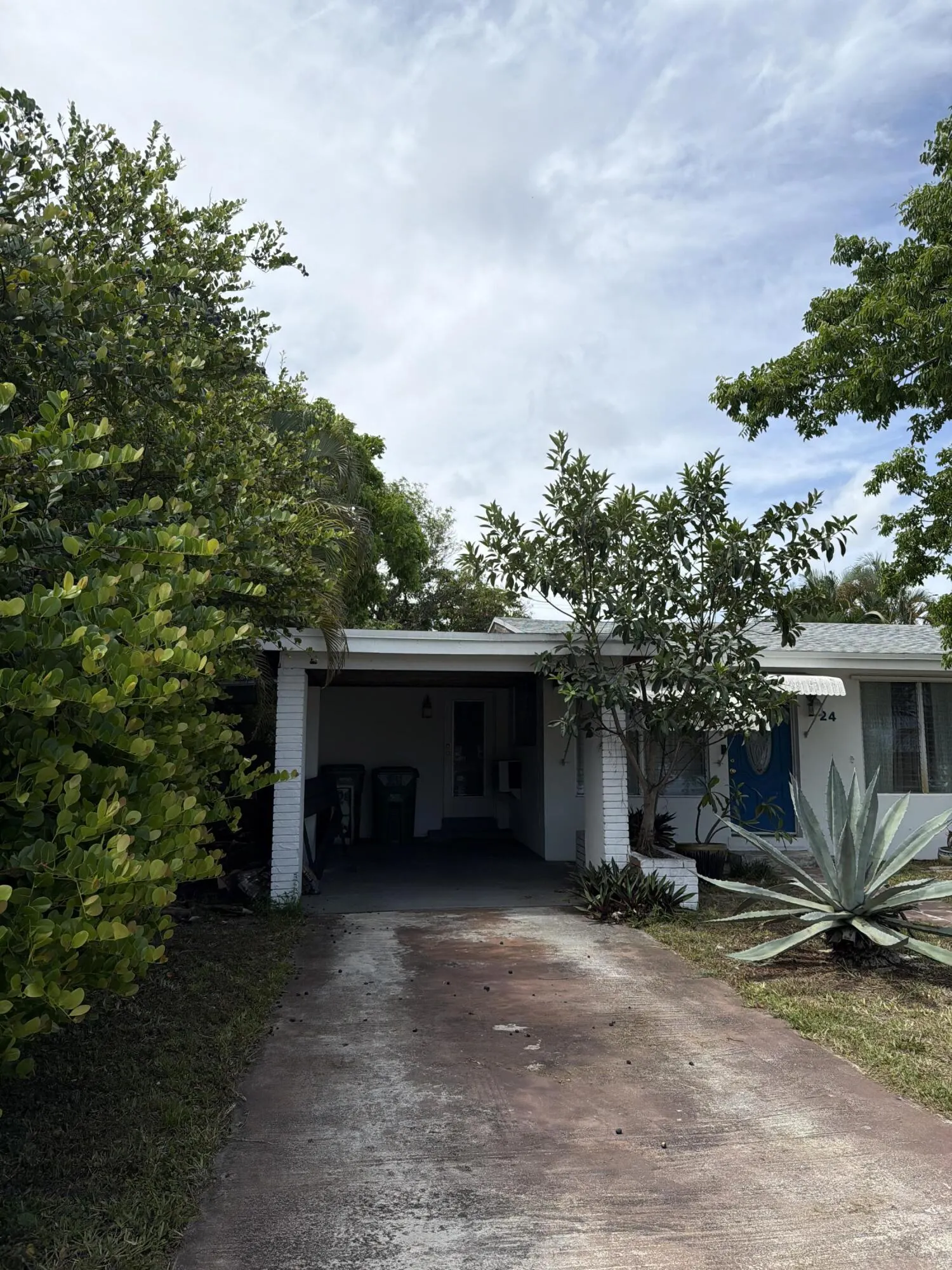 24 SW 12th Street