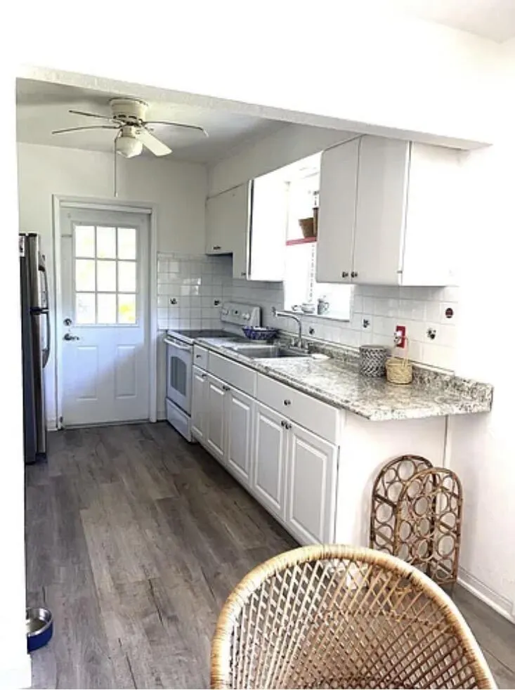 24 SW 12th Street