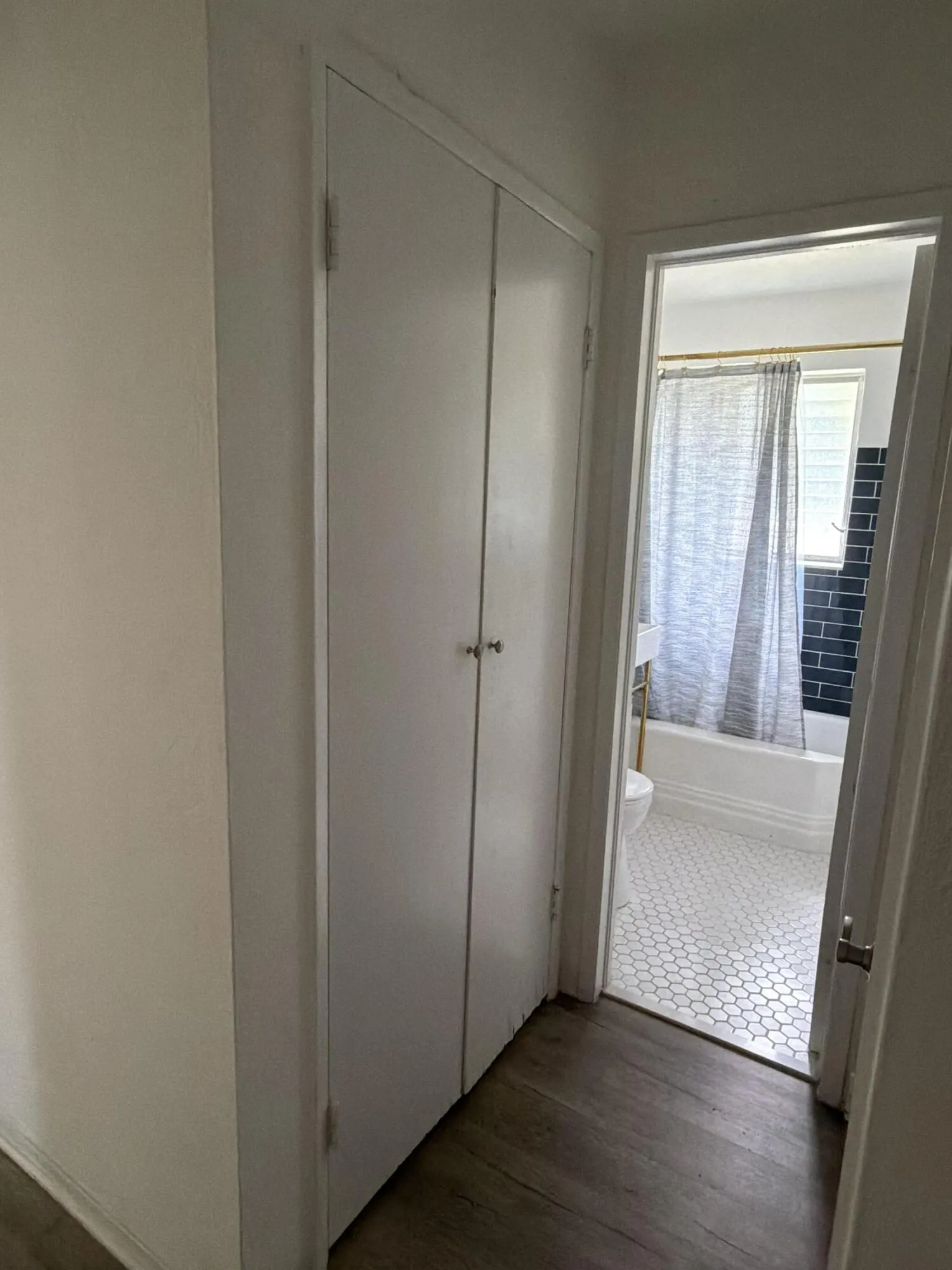 24 SW 12th Street
