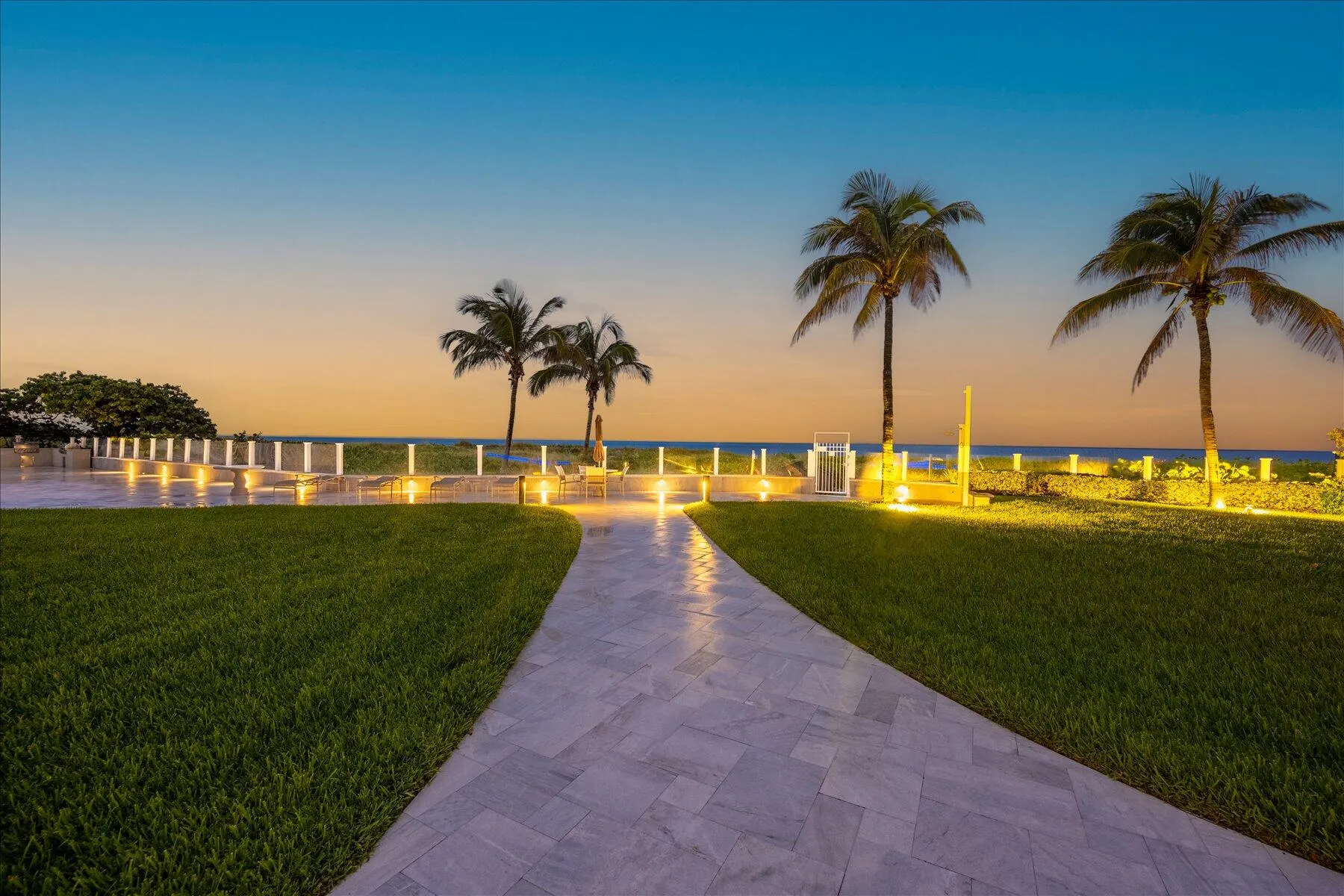 1213 S Ocean Boulevard #2-e