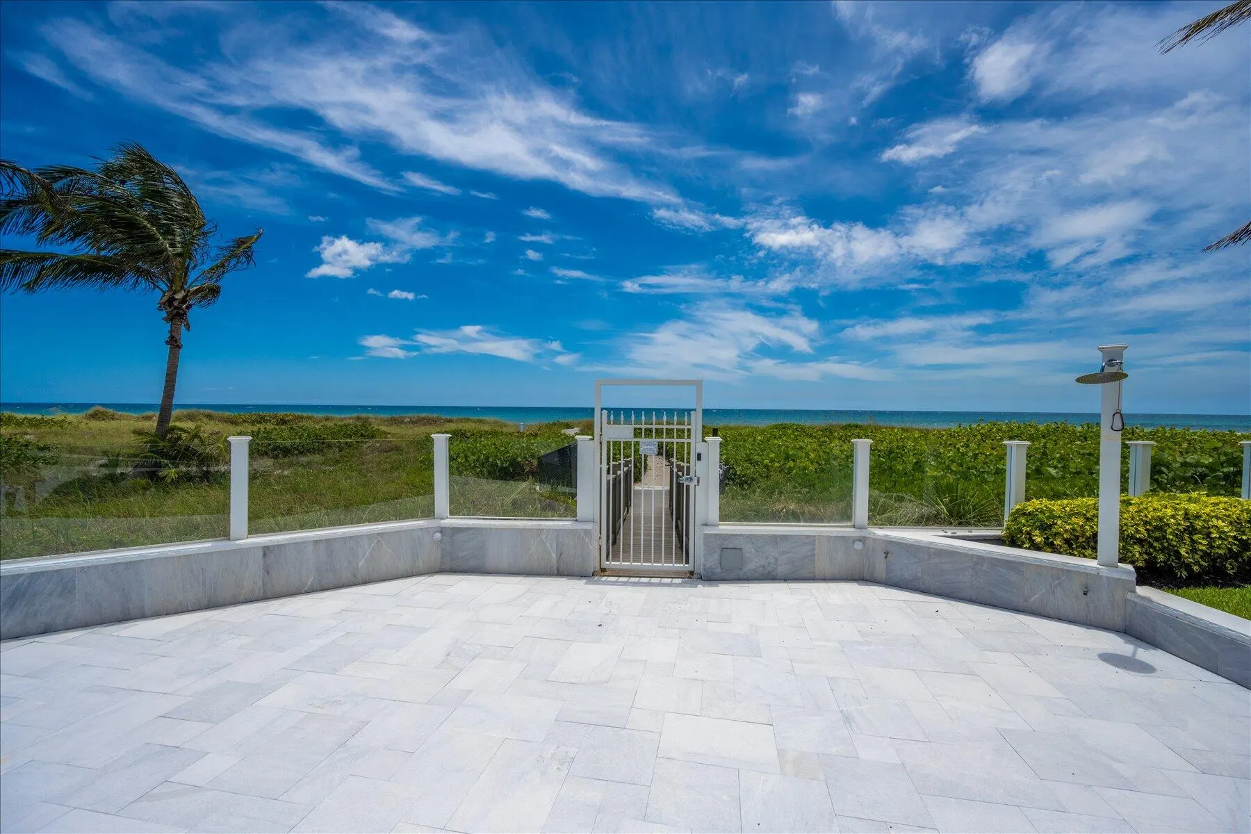 1213 S Ocean Boulevard #2-e