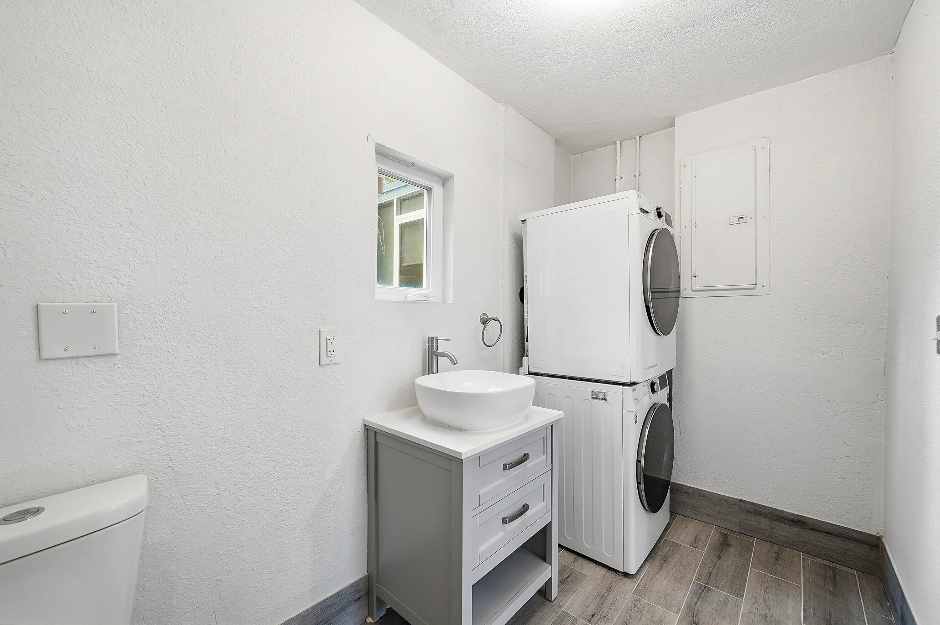 1777 NE 17th Street
