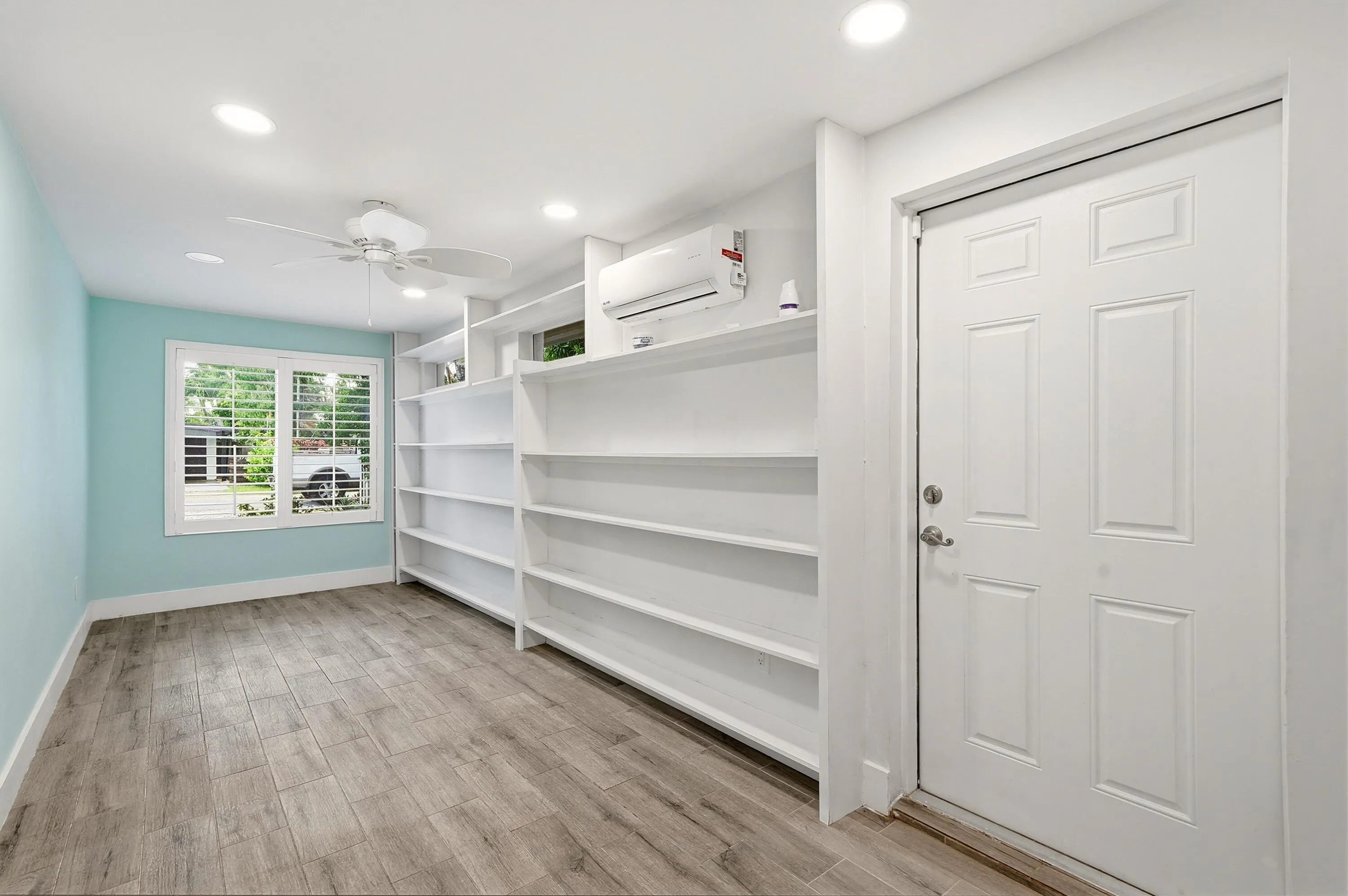 1777 NE 17th Street