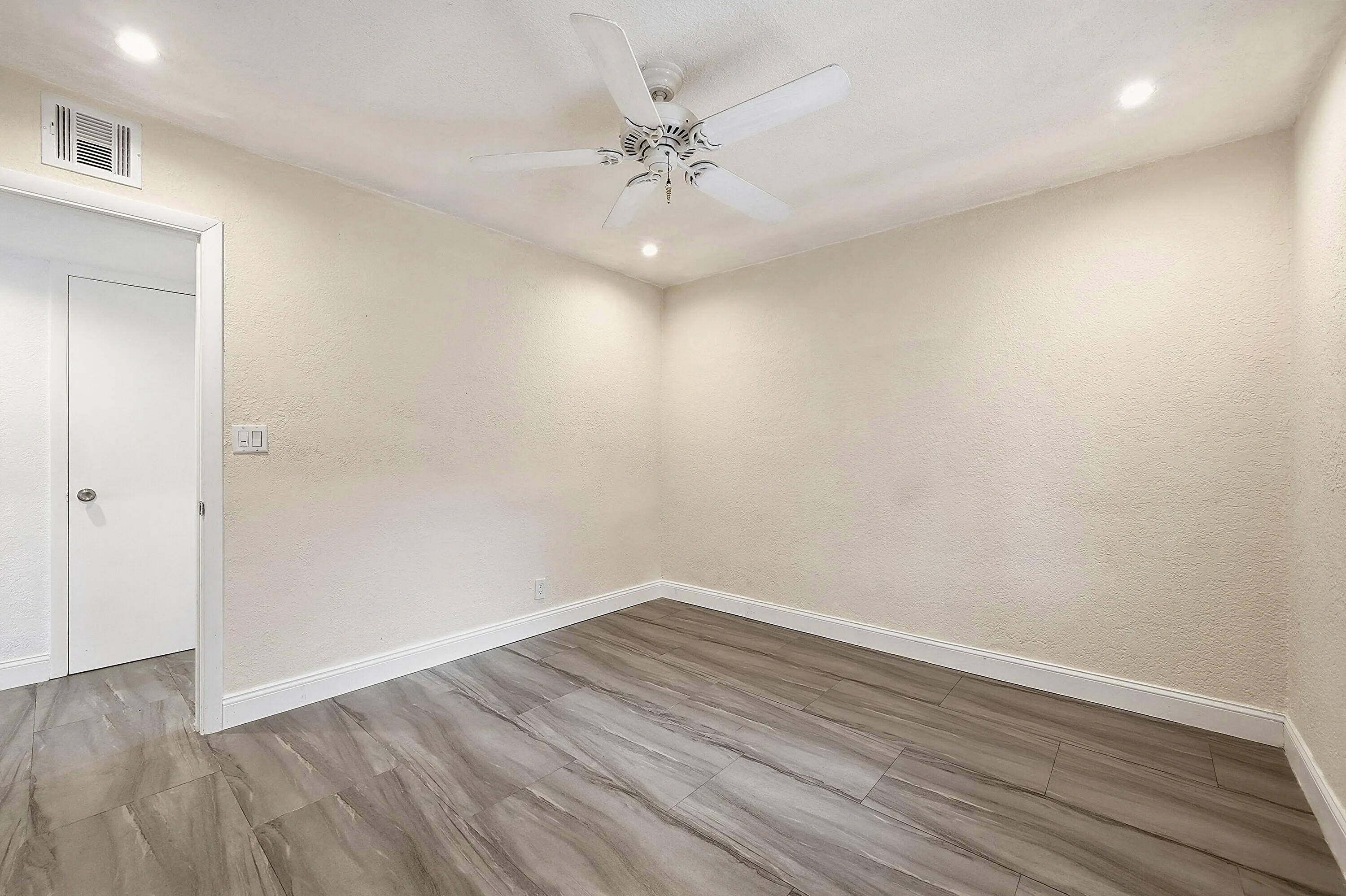 1777 NE 17th Street