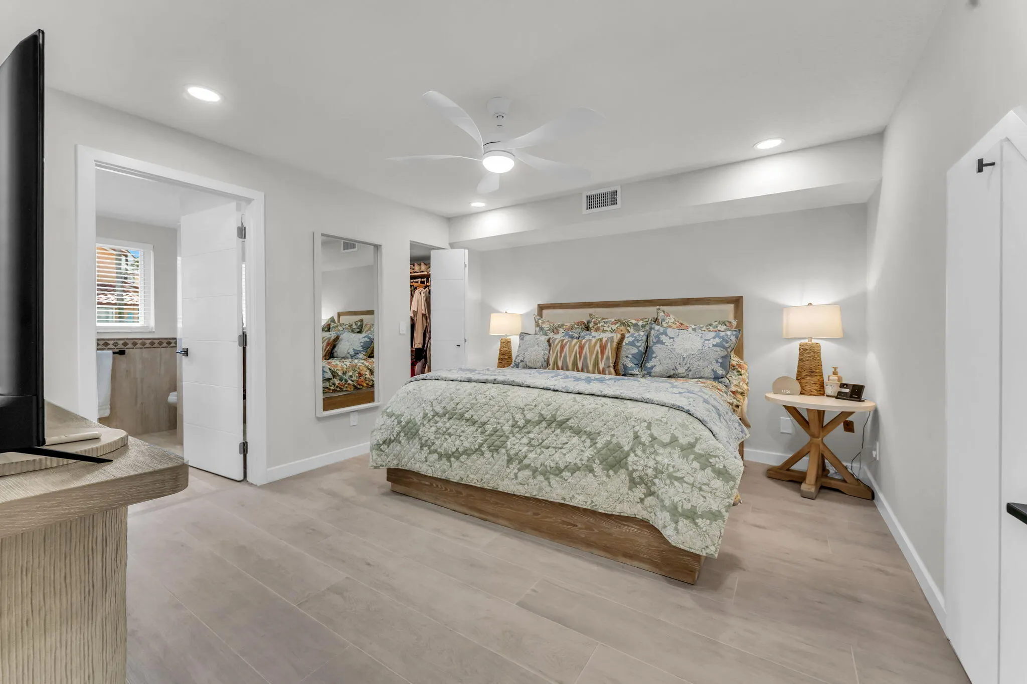 1058 SE 6TH Court