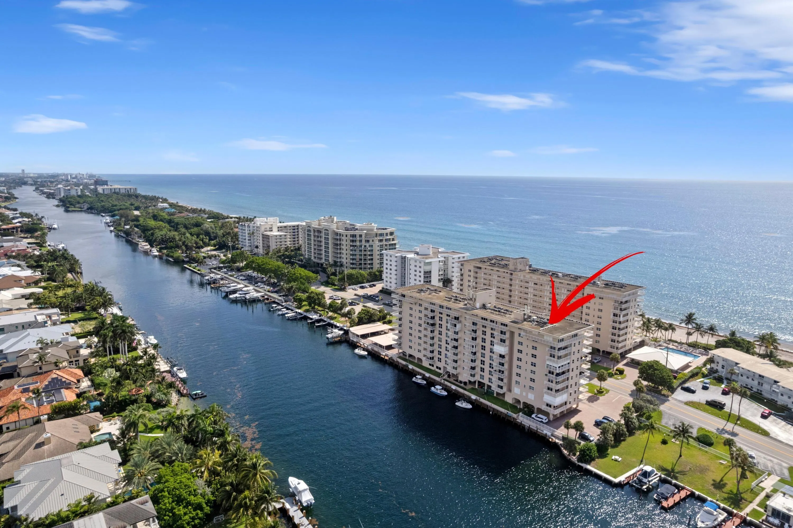 1050 Hillsboro Mile #403w