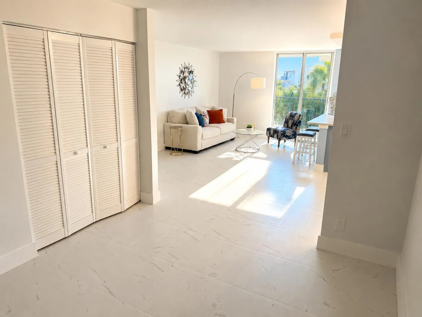 1505 N Riverside Drive #508