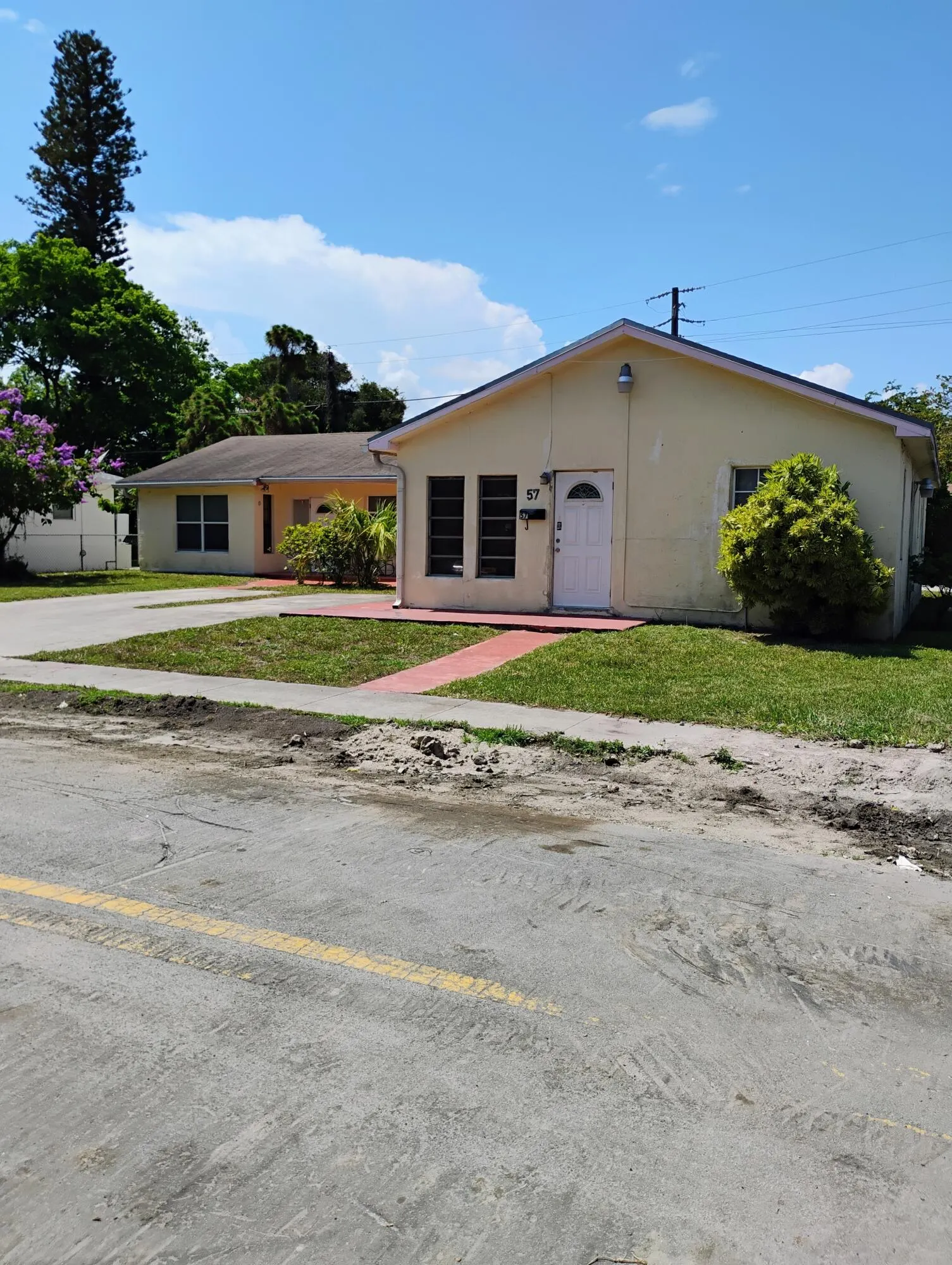 57 SE 12th Street