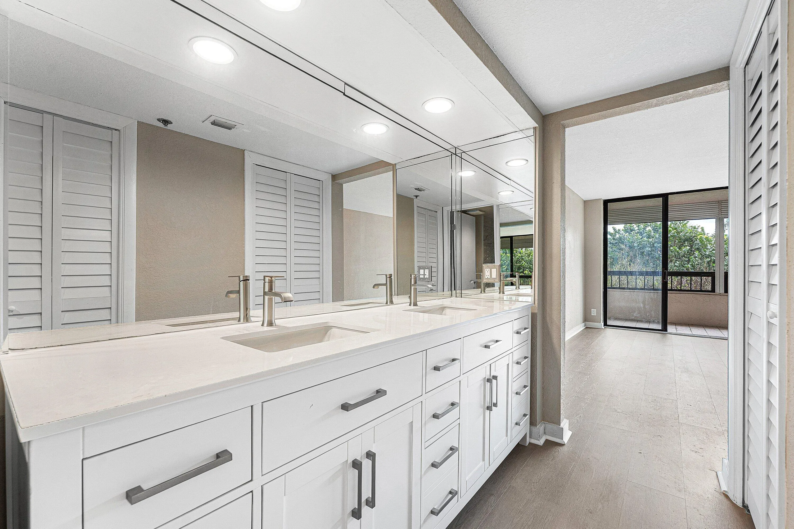 6420 Boca Del Mar Drive #207