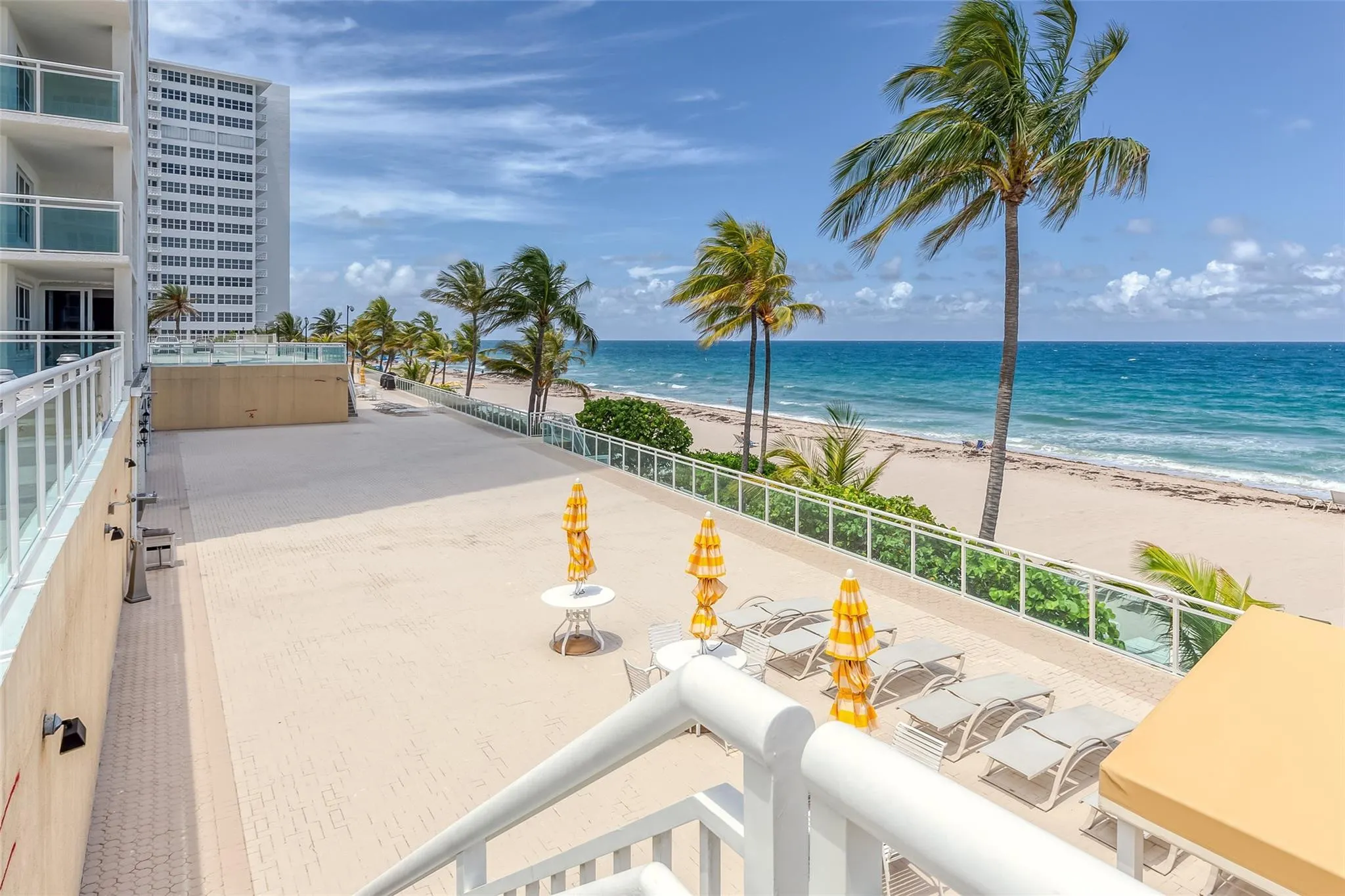 3900 Galt Ocean Drive #712